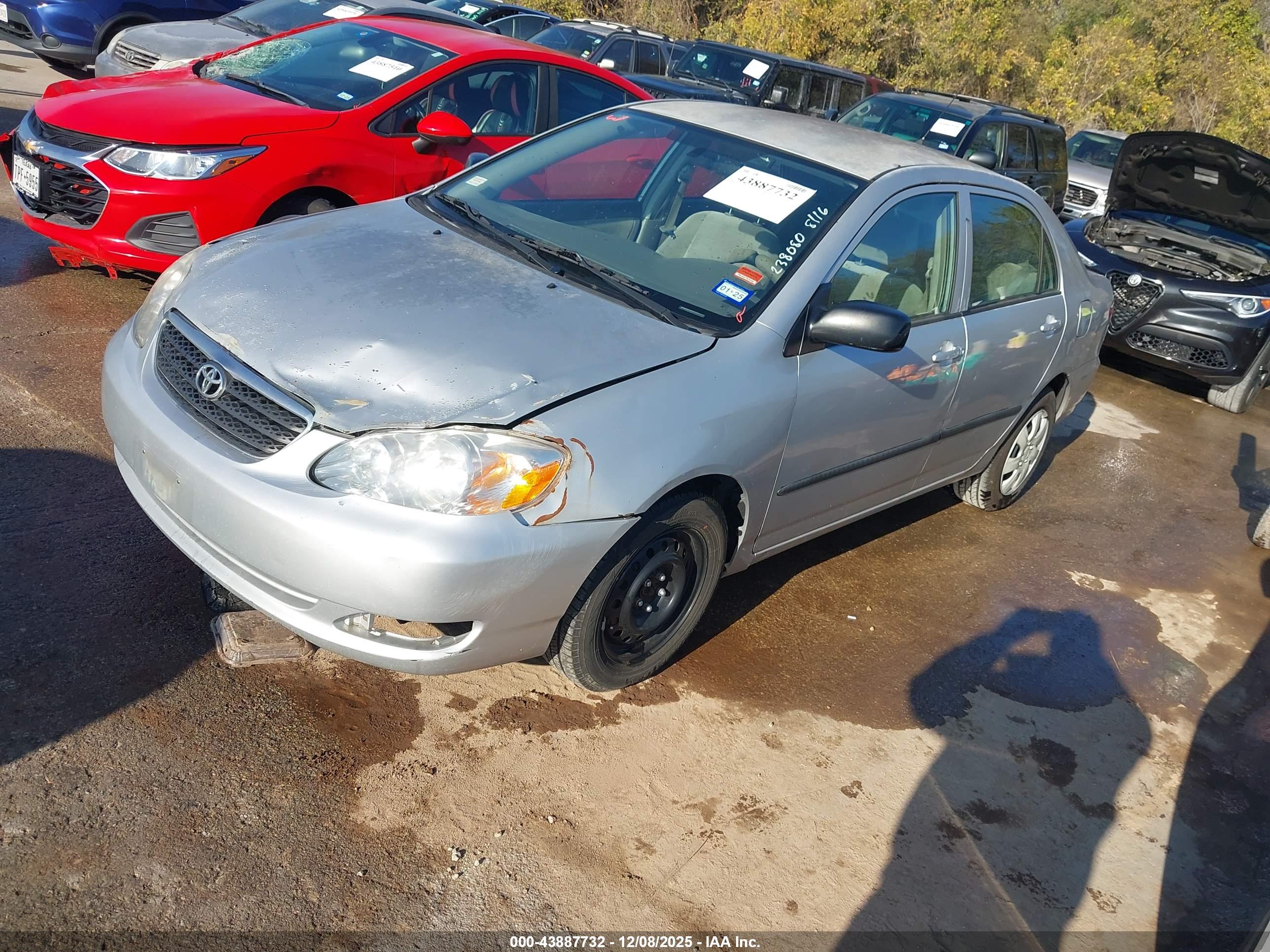 TOYOTA COROLLA image 2