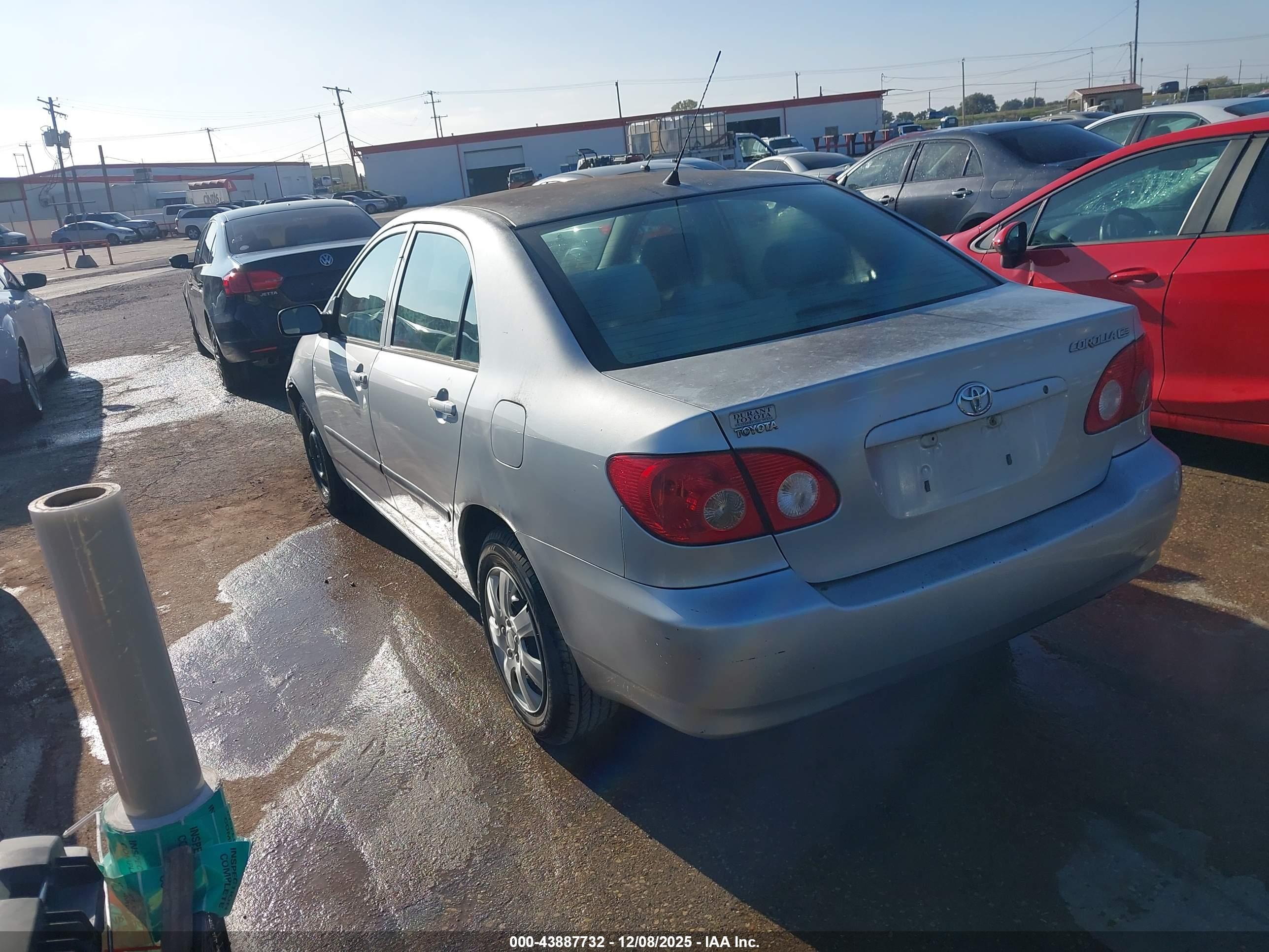 TOYOTA COROLLA image 3