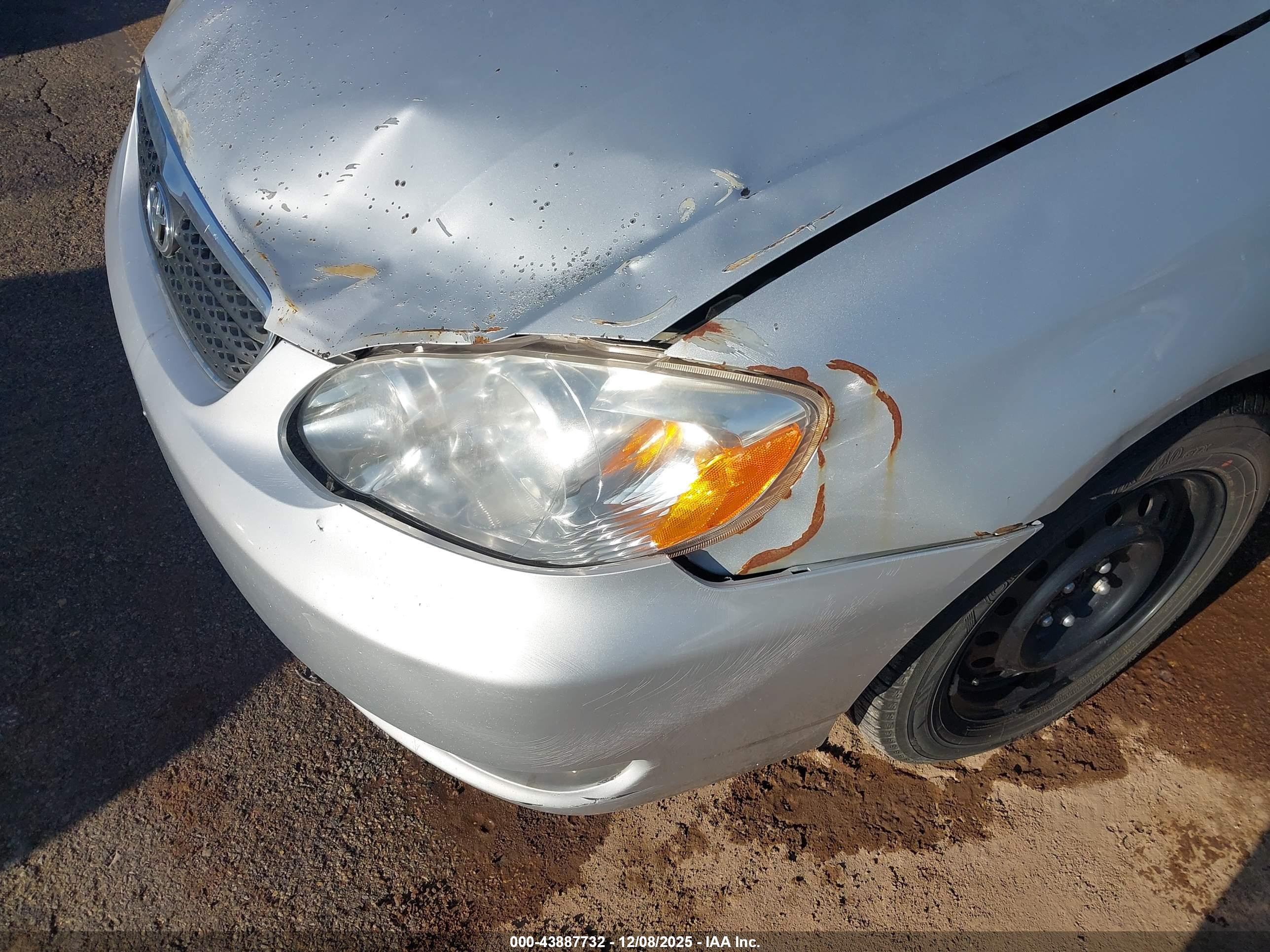 TOYOTA COROLLA image 6