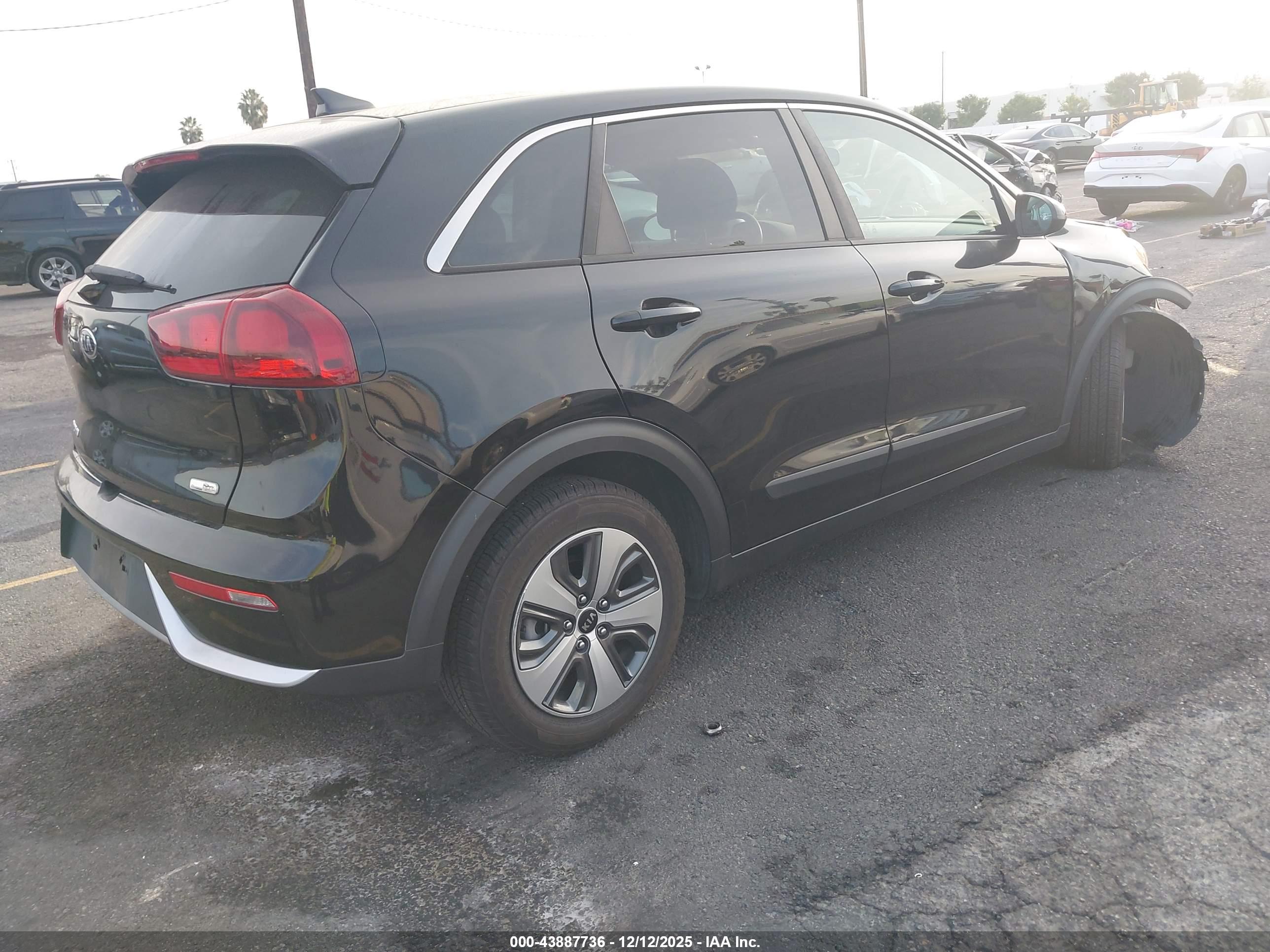 KIA NIRO image 4