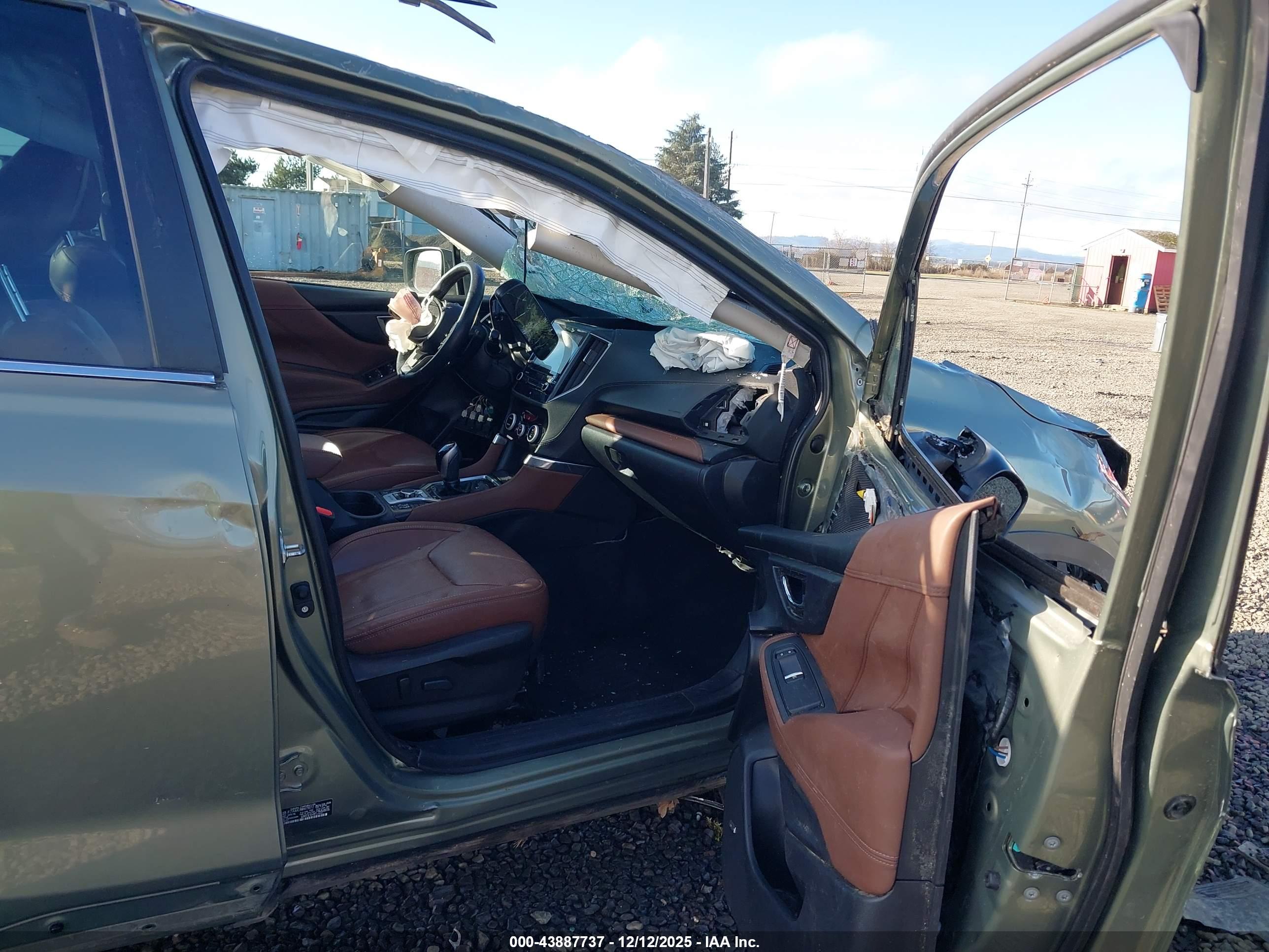 SUBARU FORESTER image 5
