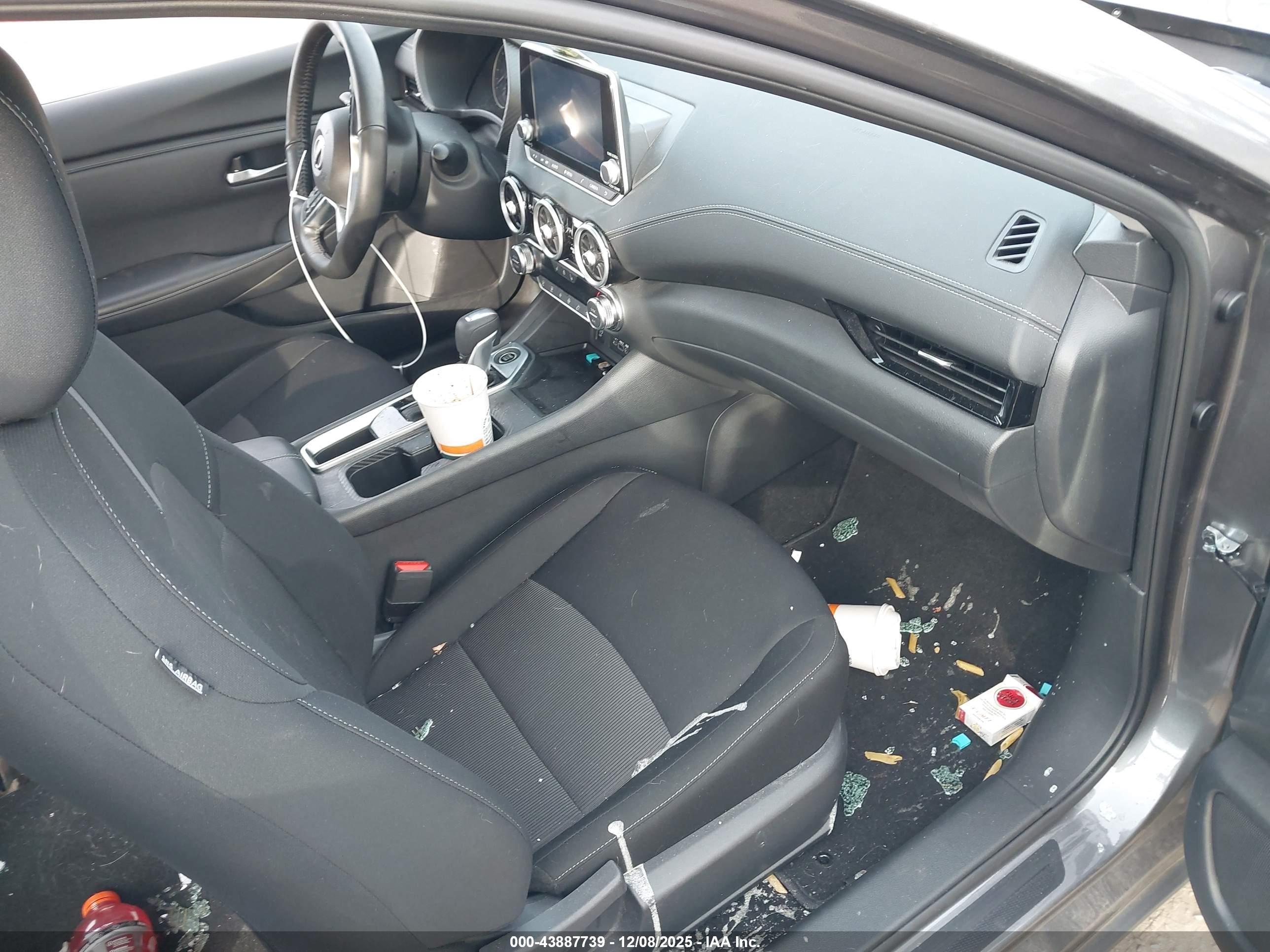 NISSAN SENTRA image 5