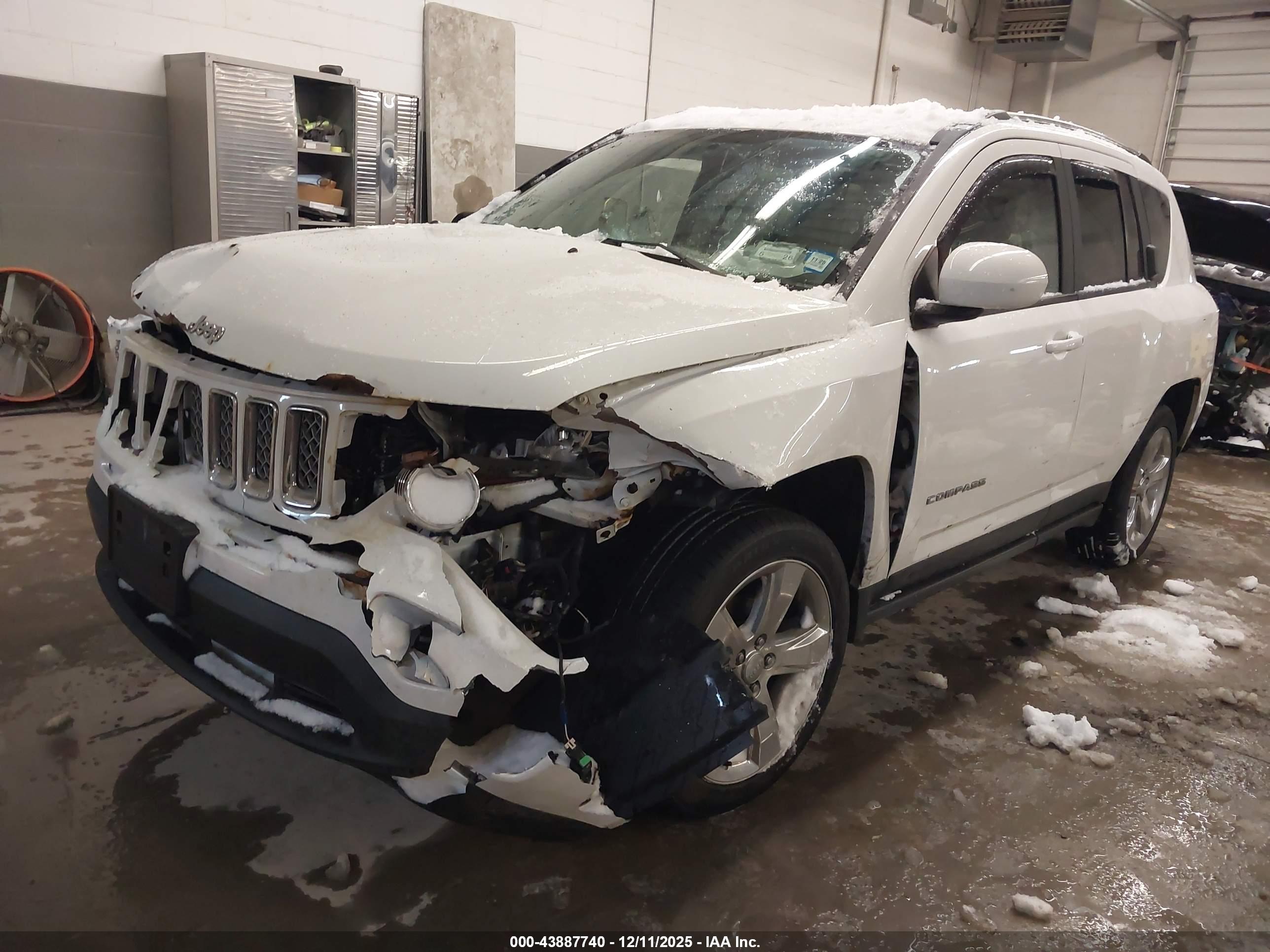 JEEP COMPASS image 2