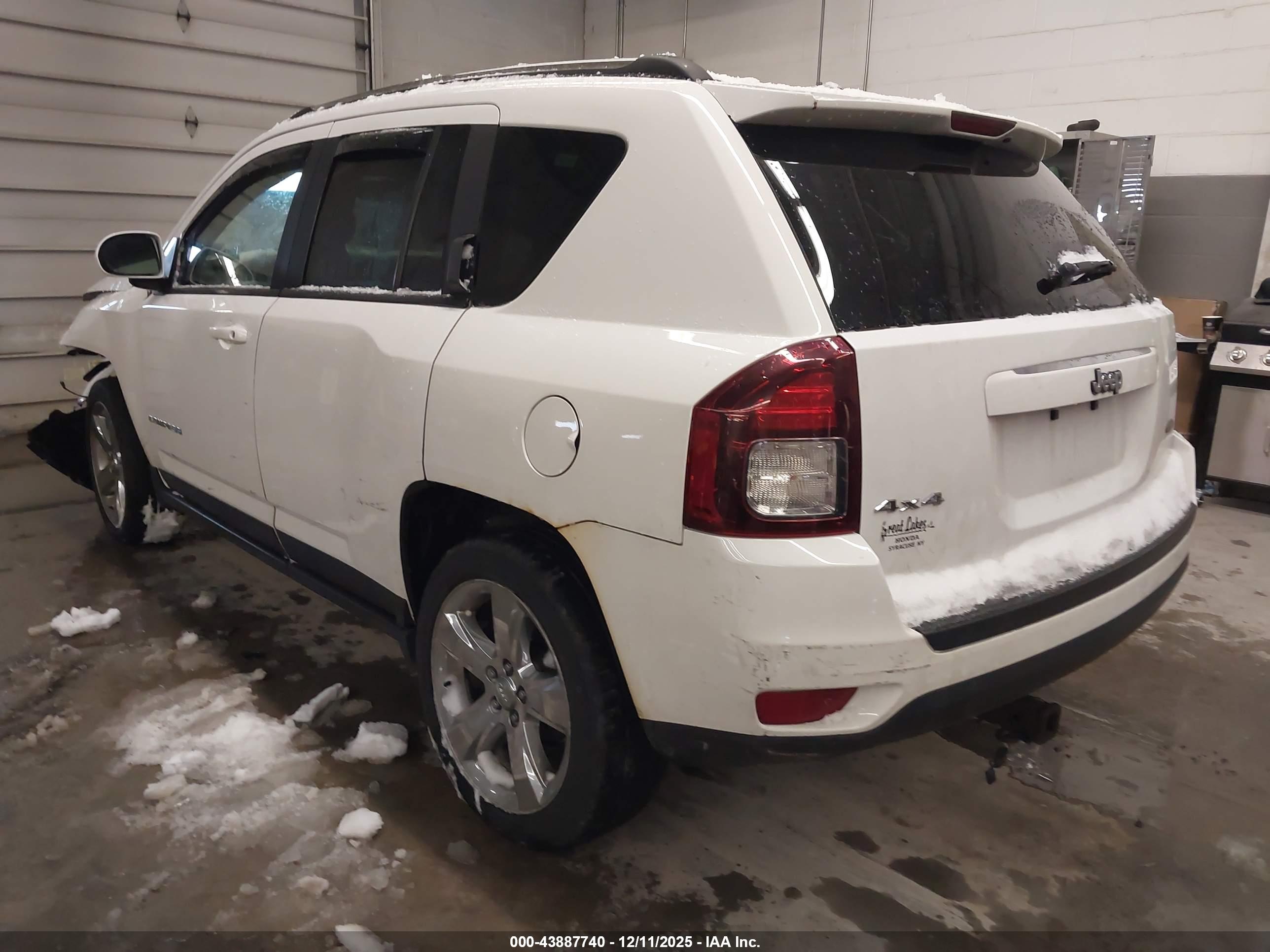 JEEP COMPASS image 3