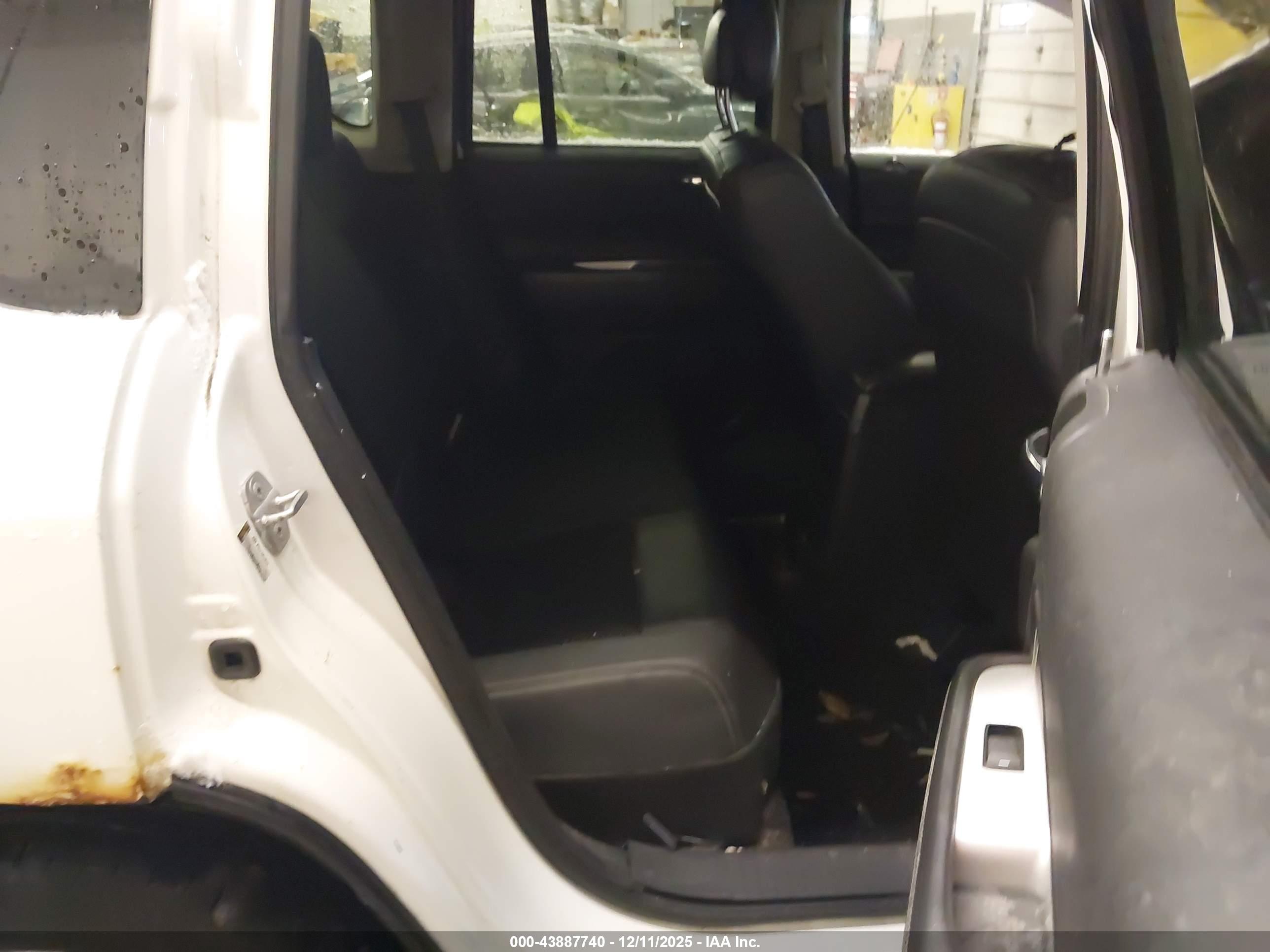JEEP COMPASS image 8