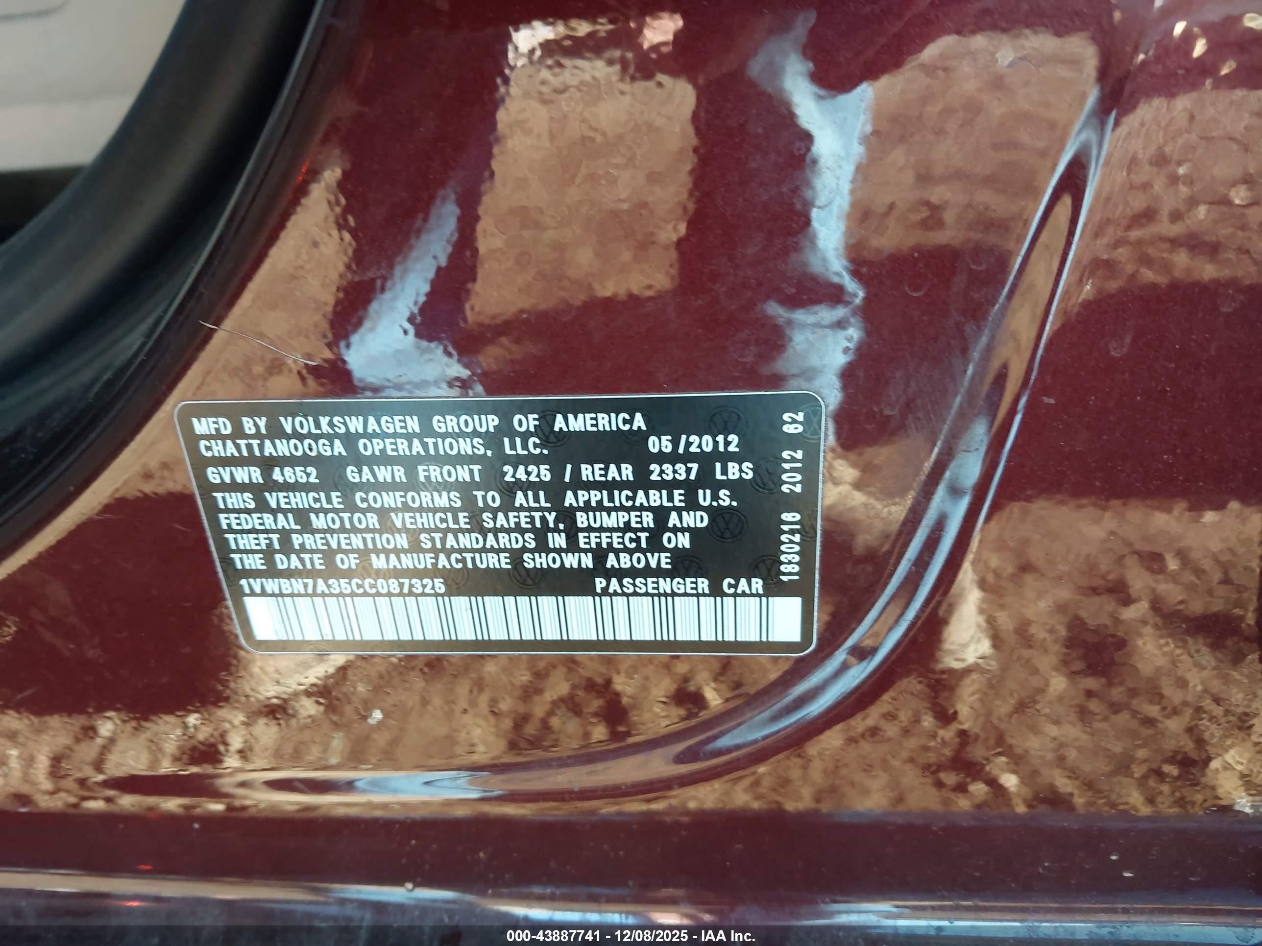VOLKSWAGEN PASSAT image 9