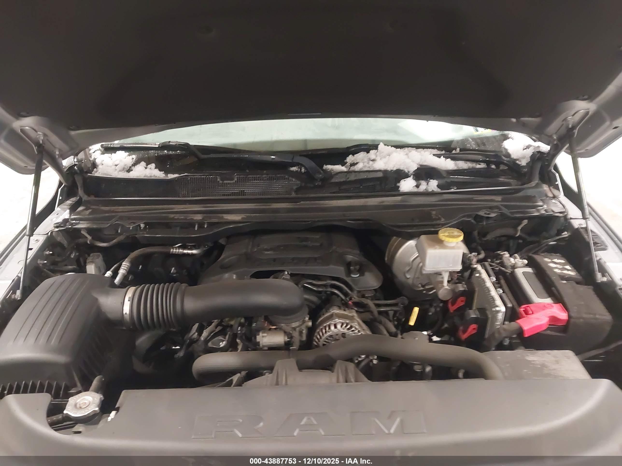 RAM 1500 image 10