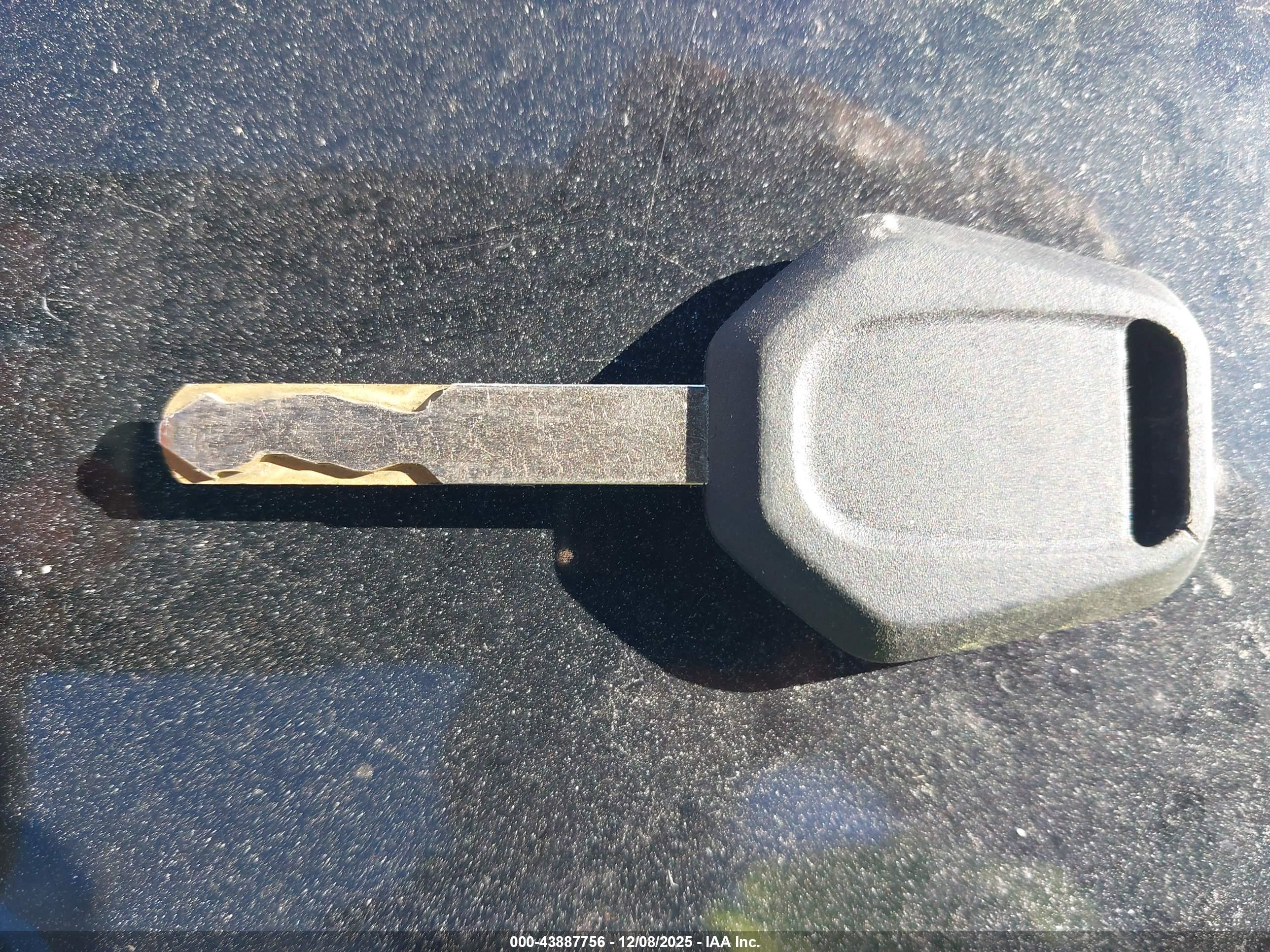 SUBARU OUTBACK image 11