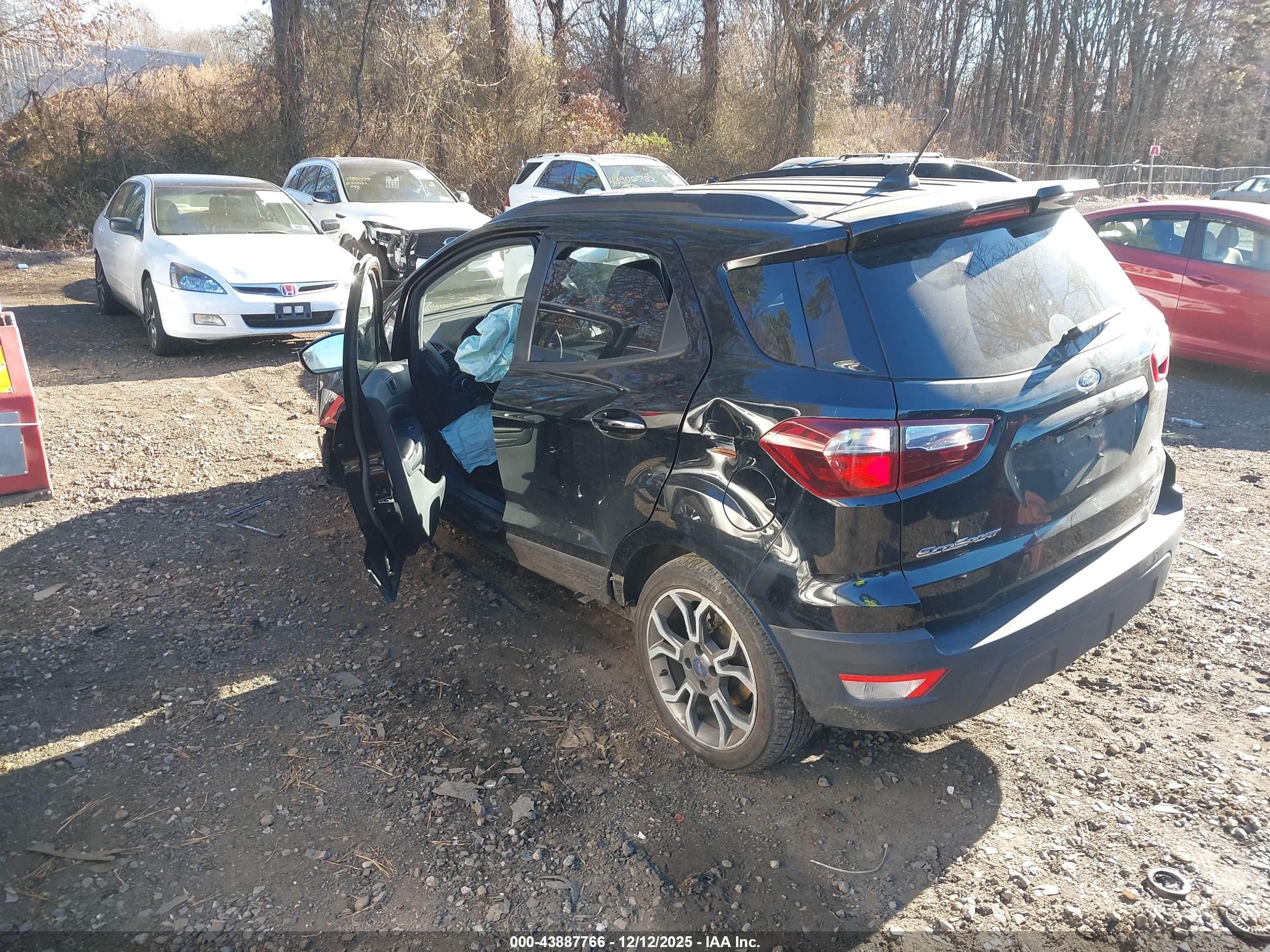 FORD ECOSPORT image 3