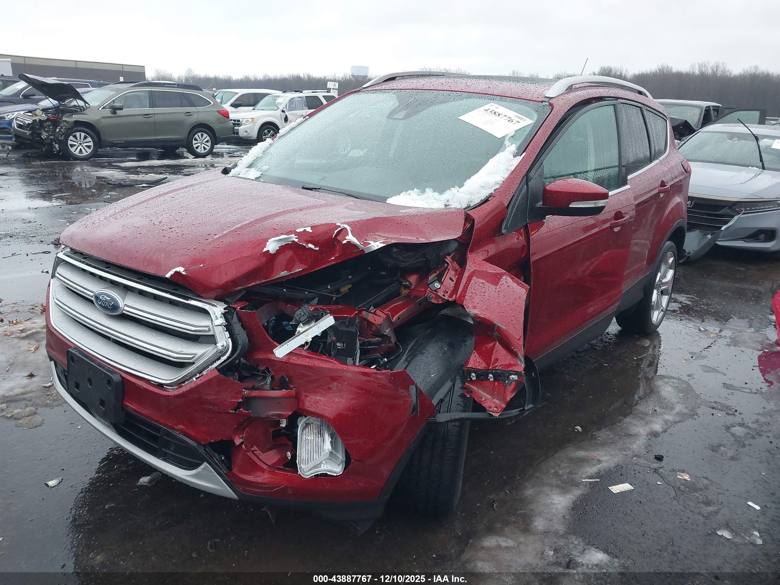 FORD ESCAPE image 2