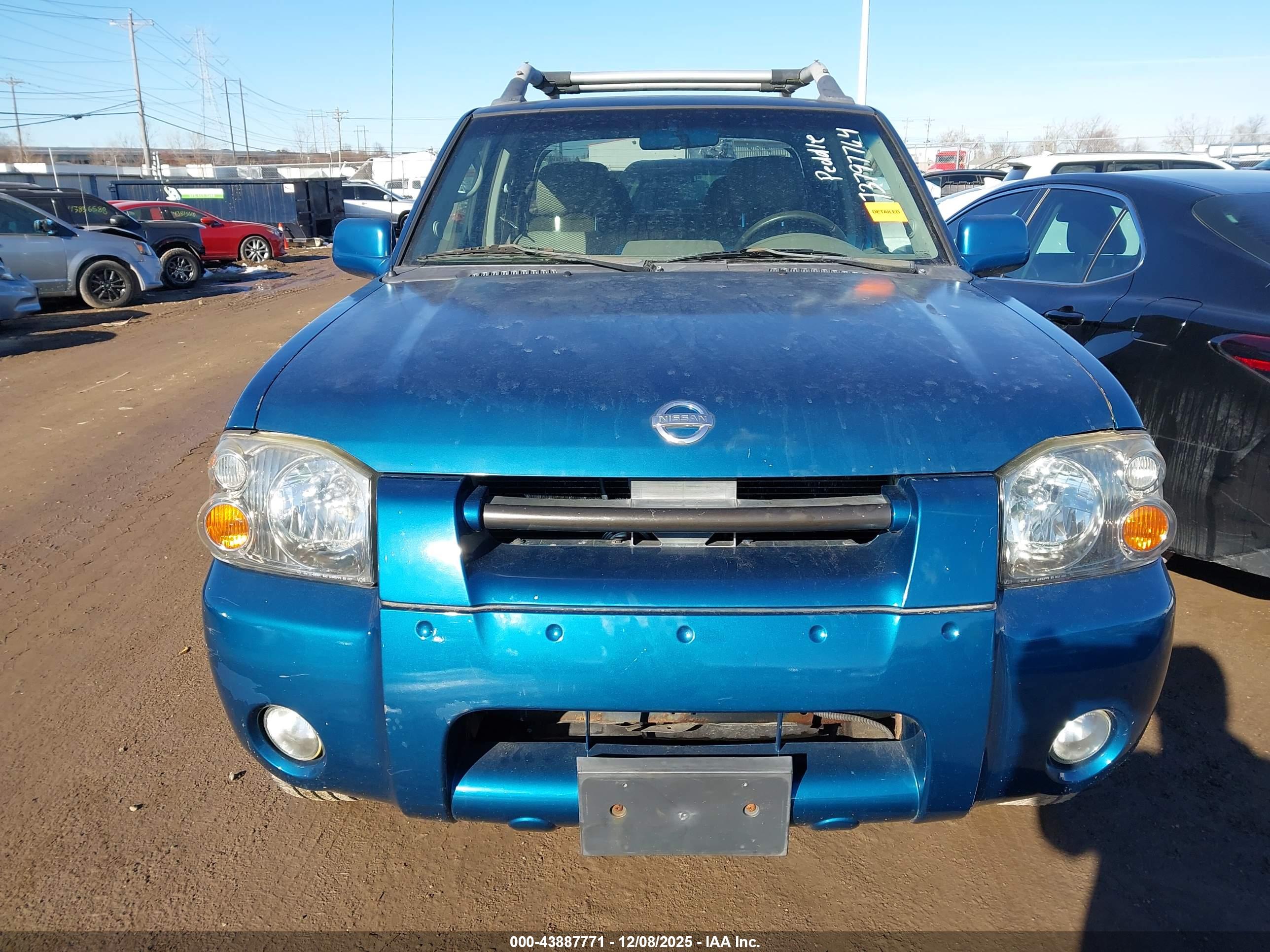 NISSAN FRONTIER image 6