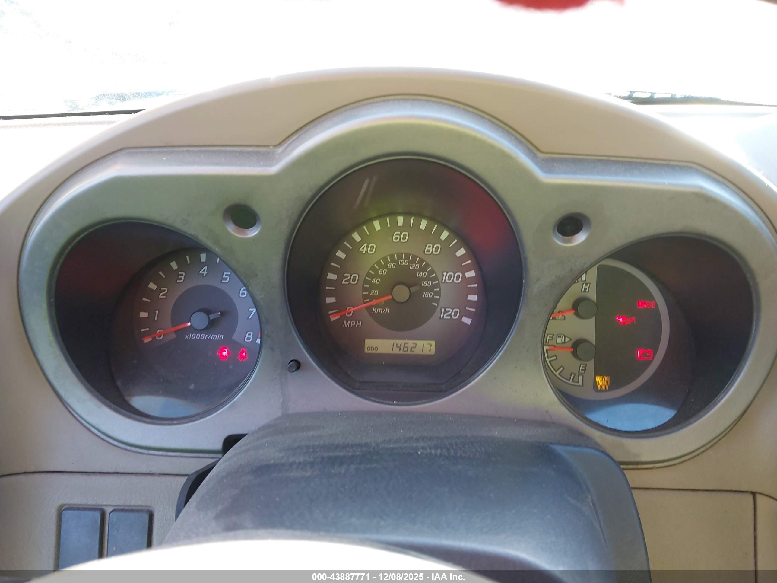 NISSAN FRONTIER image 7