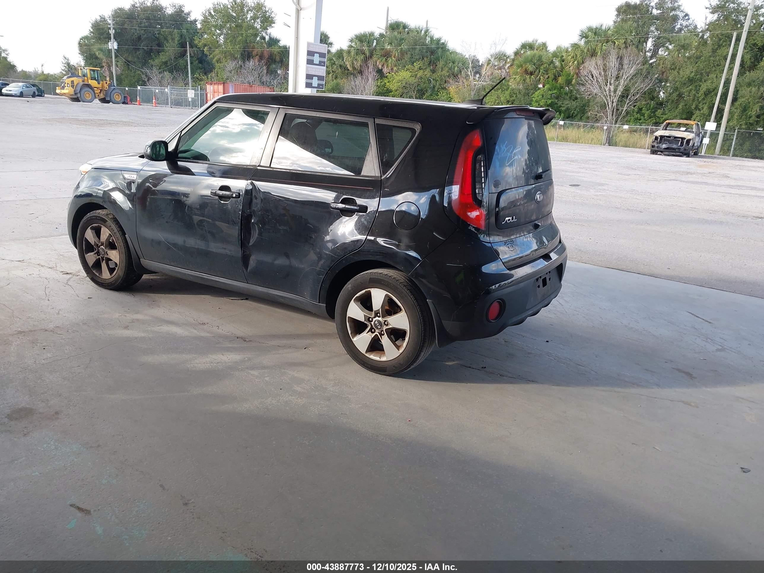 KIA SOUL image 3