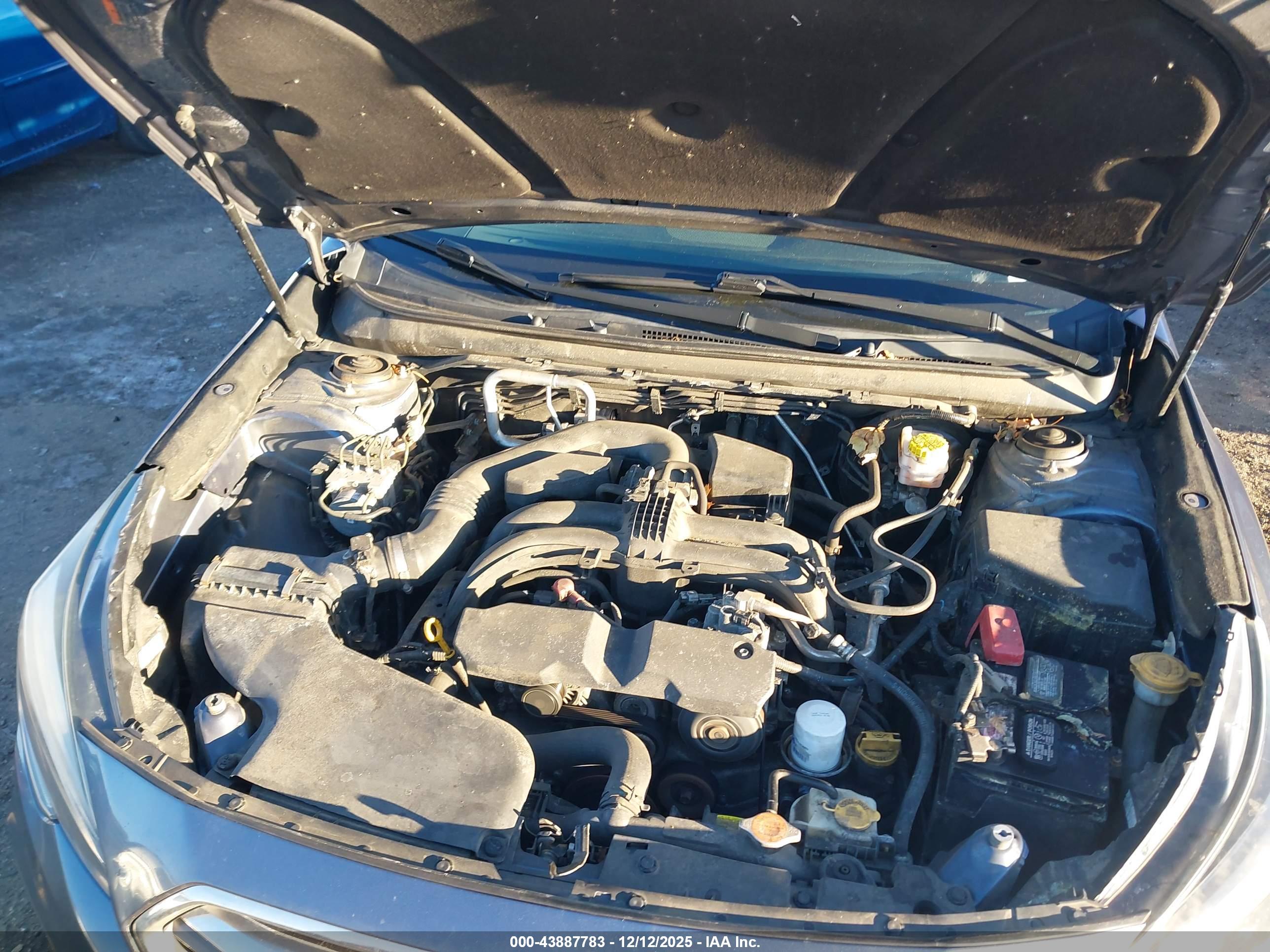 SUBARU LEGACY image 10