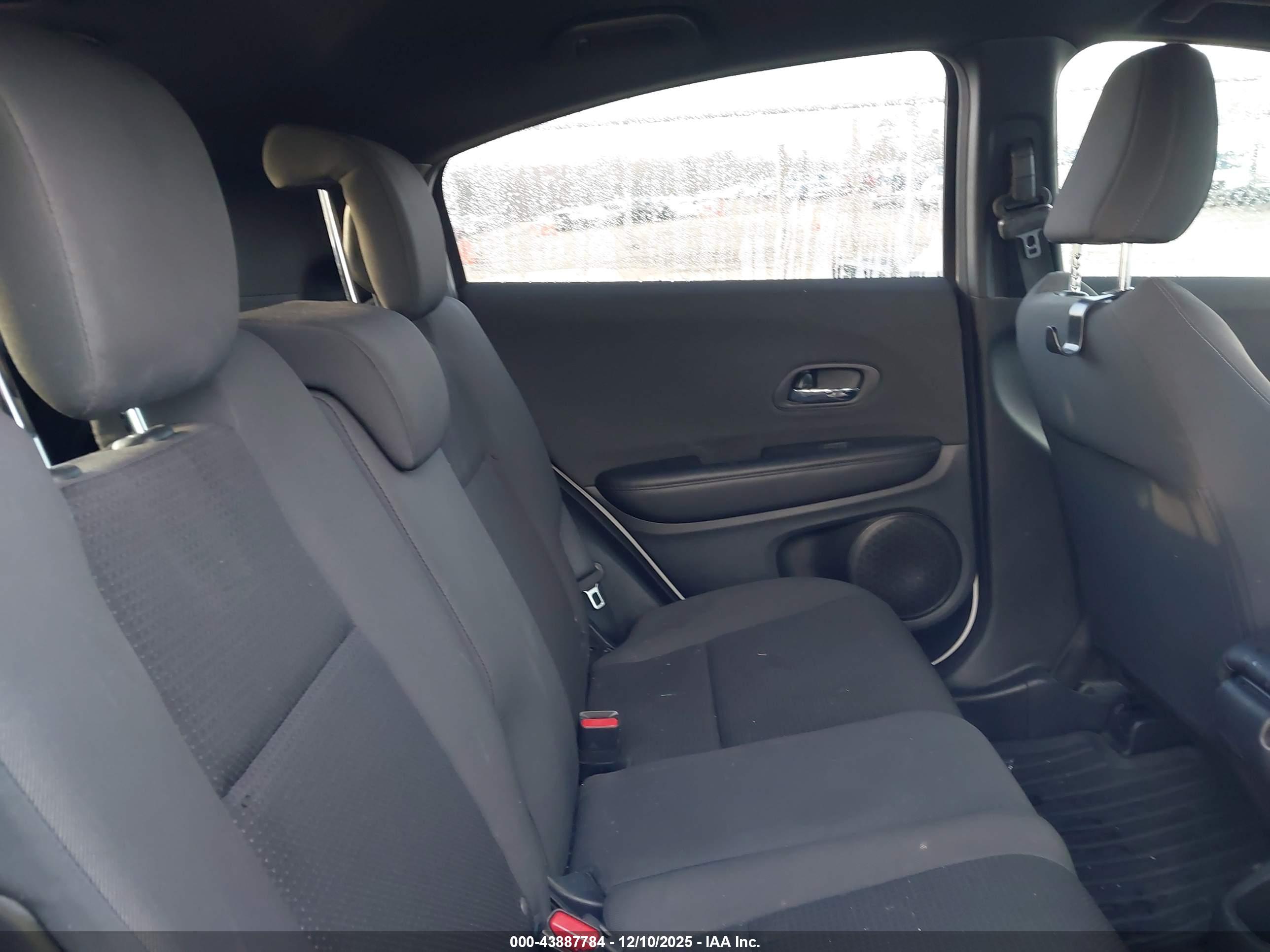 HONDA HR-V image 8