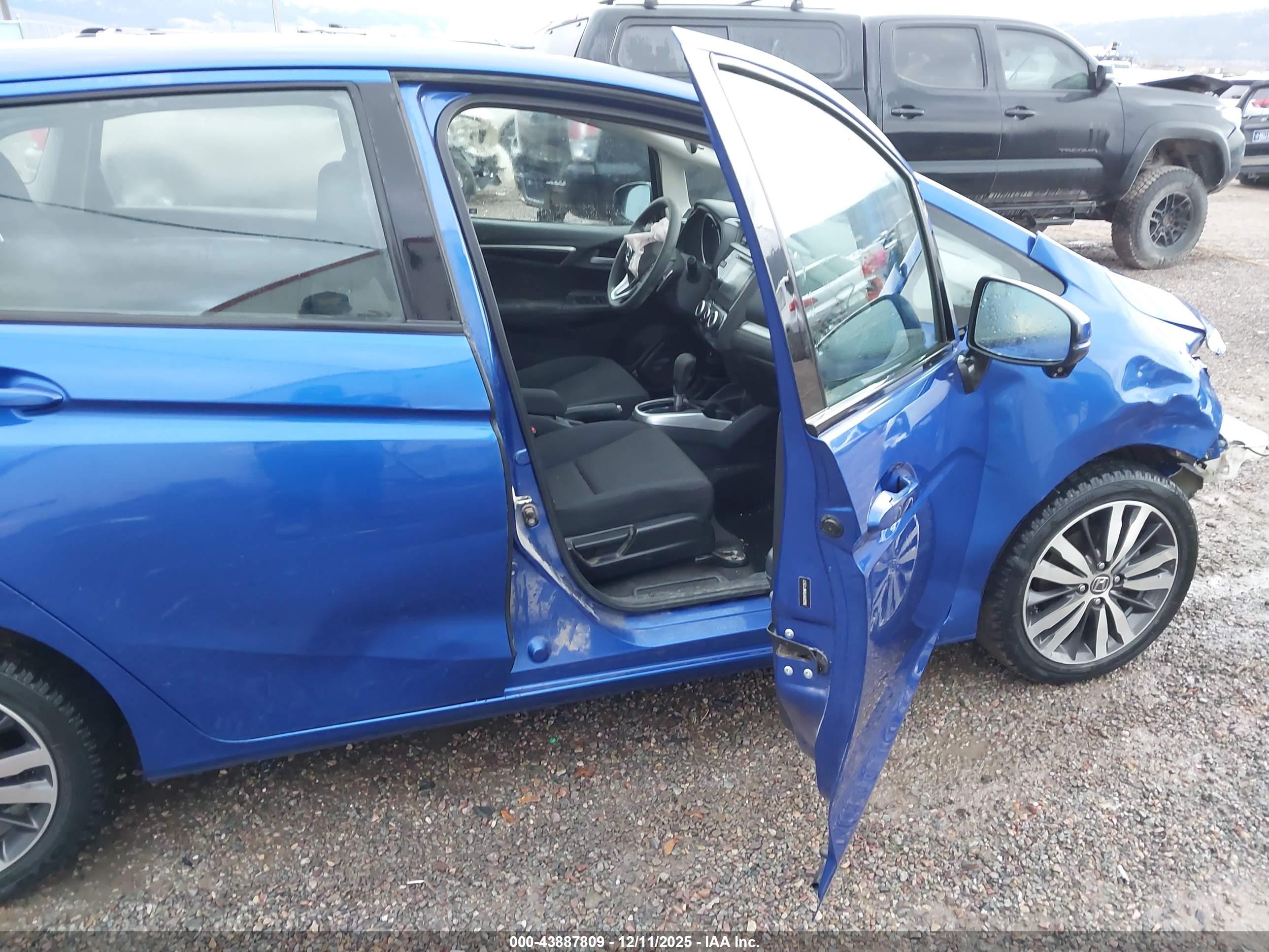 HONDA FIT image 5