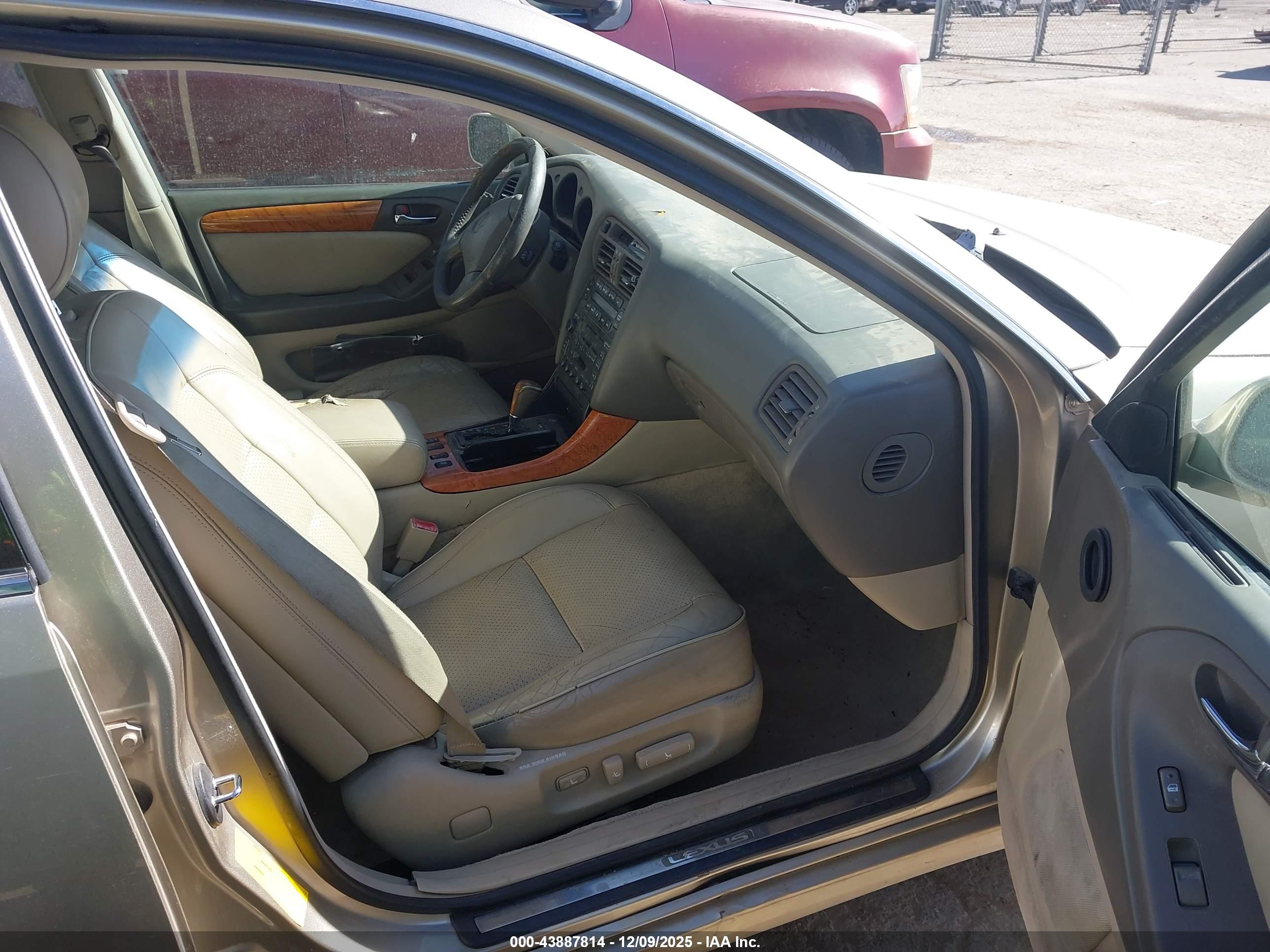 LEXUS GS image 5