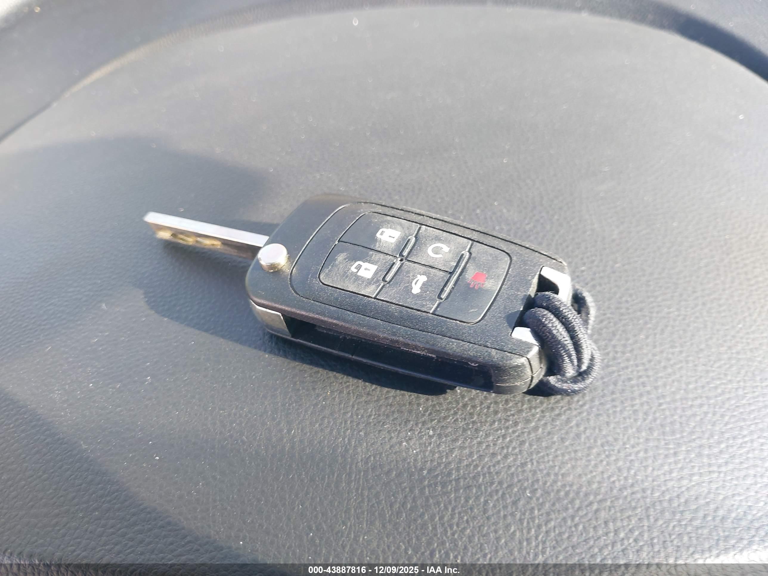 CHEVROLET EQUINOX image 11