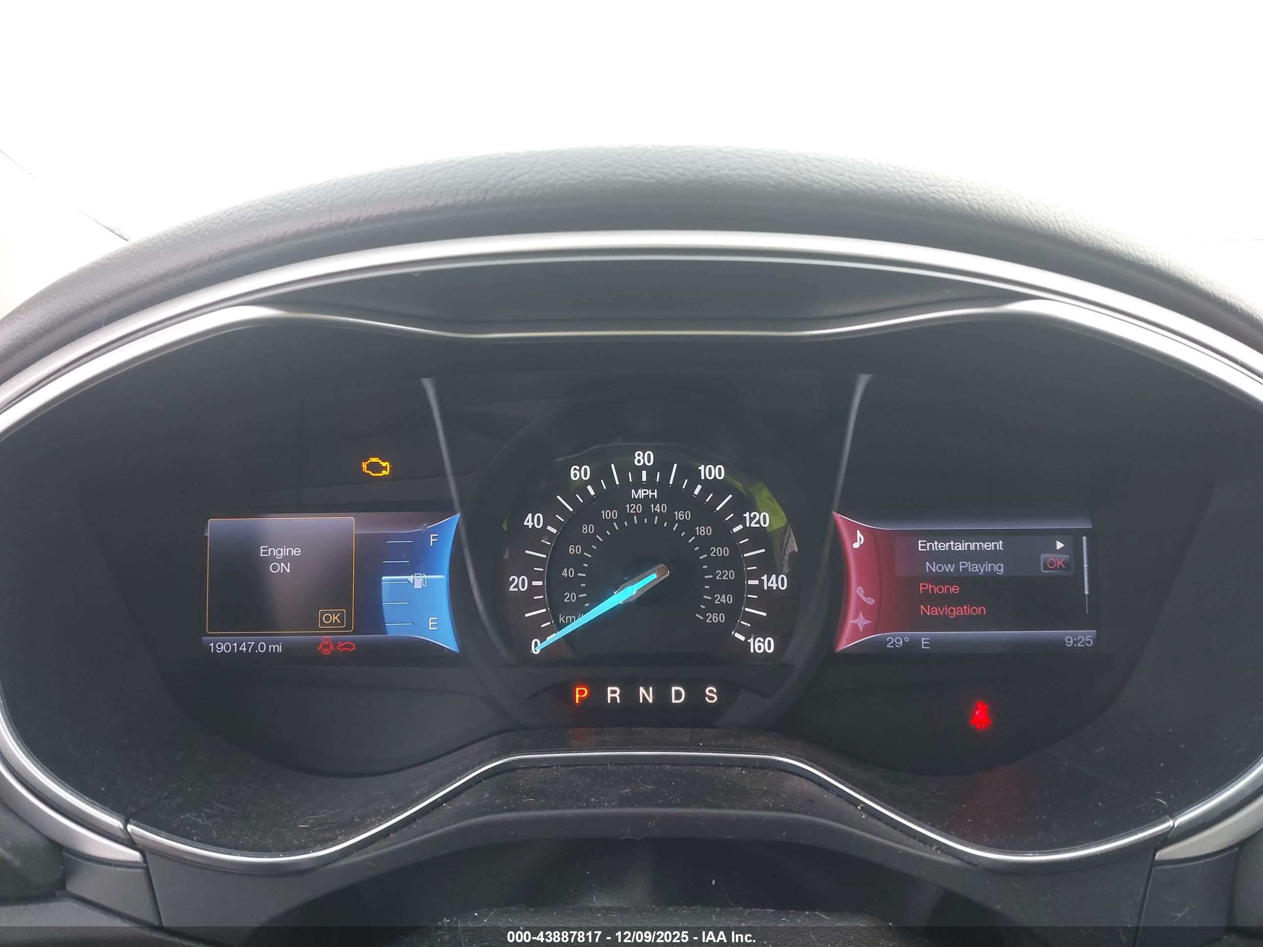 FORD FUSION image 7