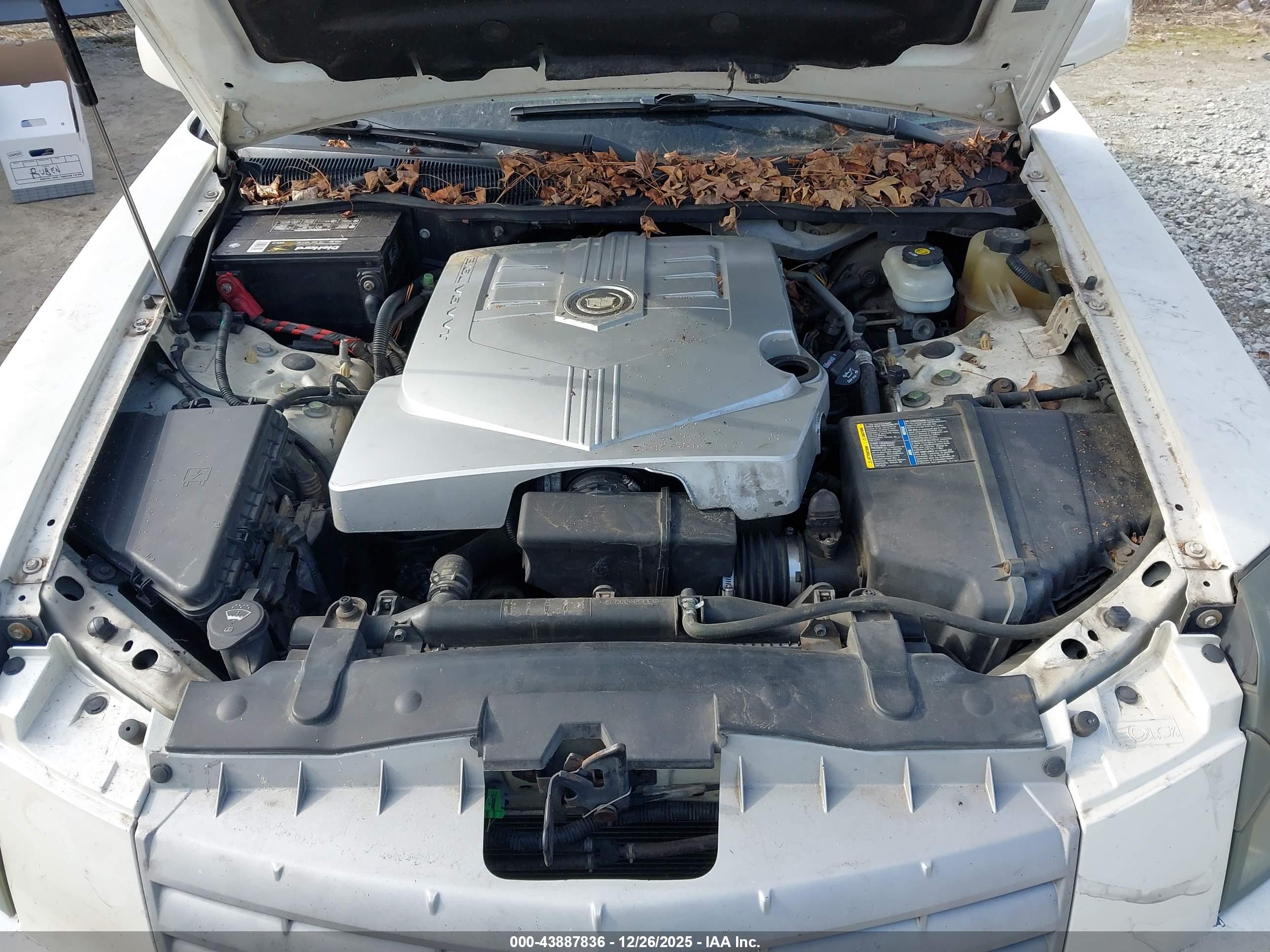 CADILLAC CTS image 10