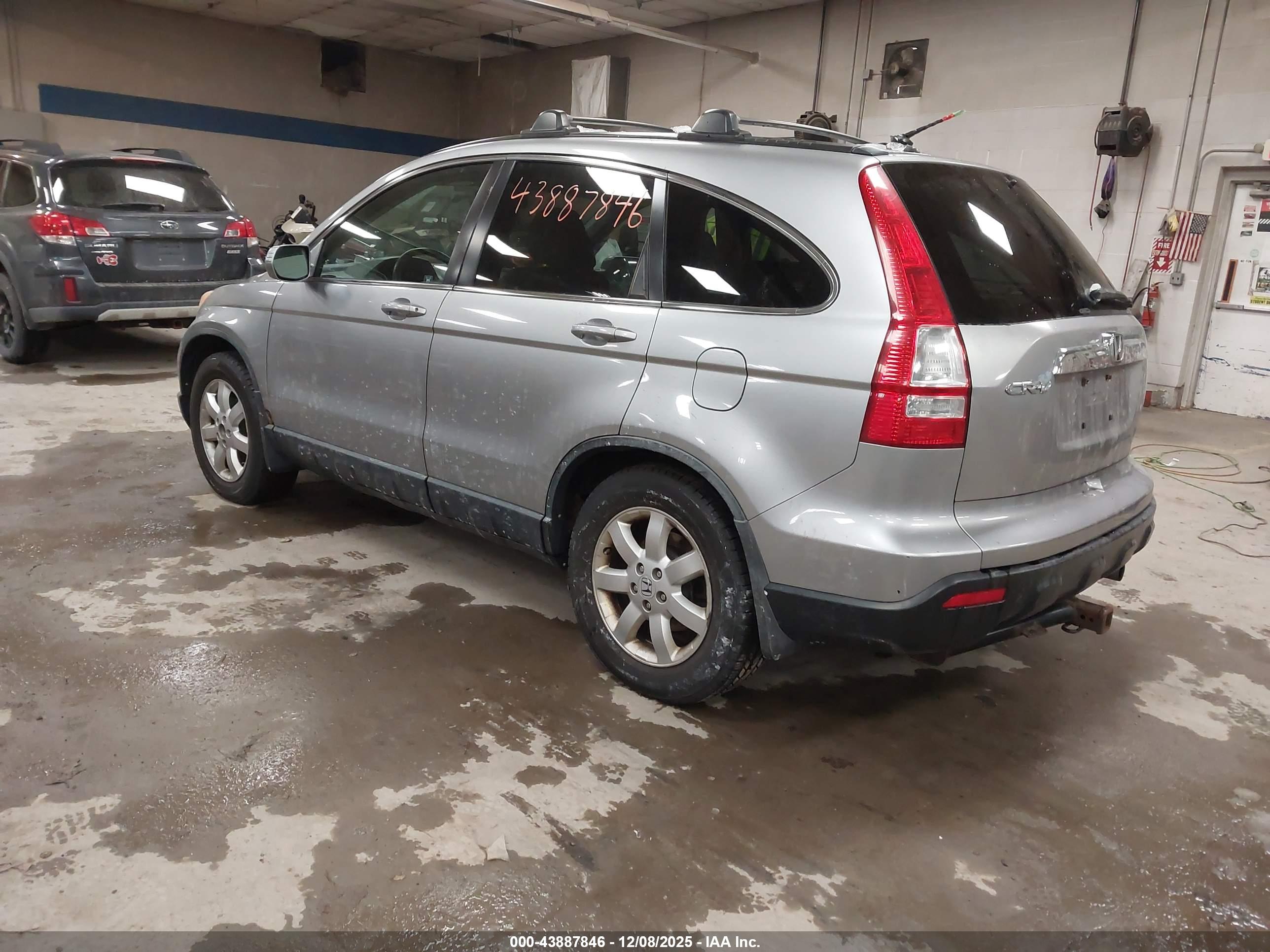 HONDA CR-V image 3