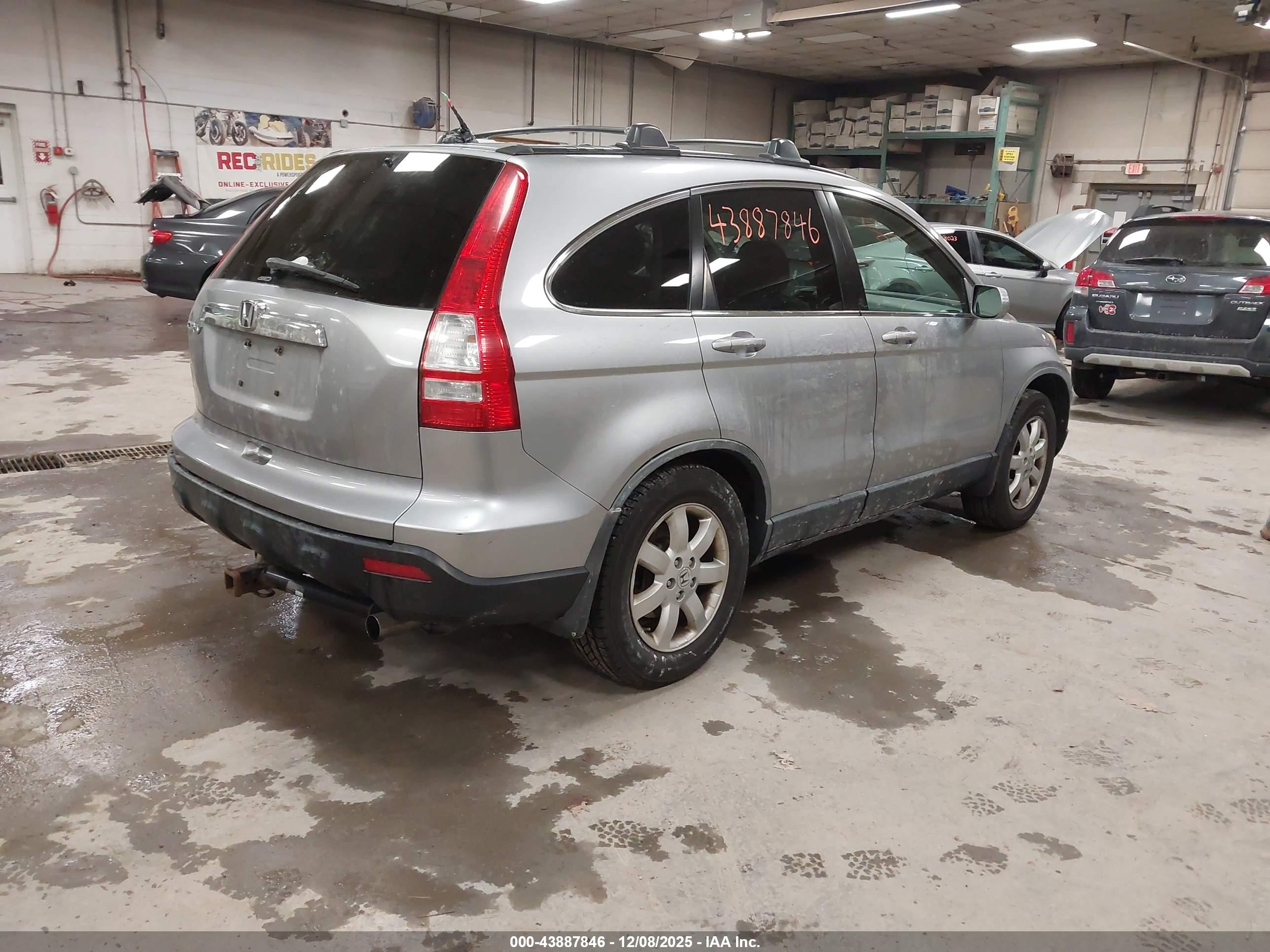 HONDA CR-V image 4