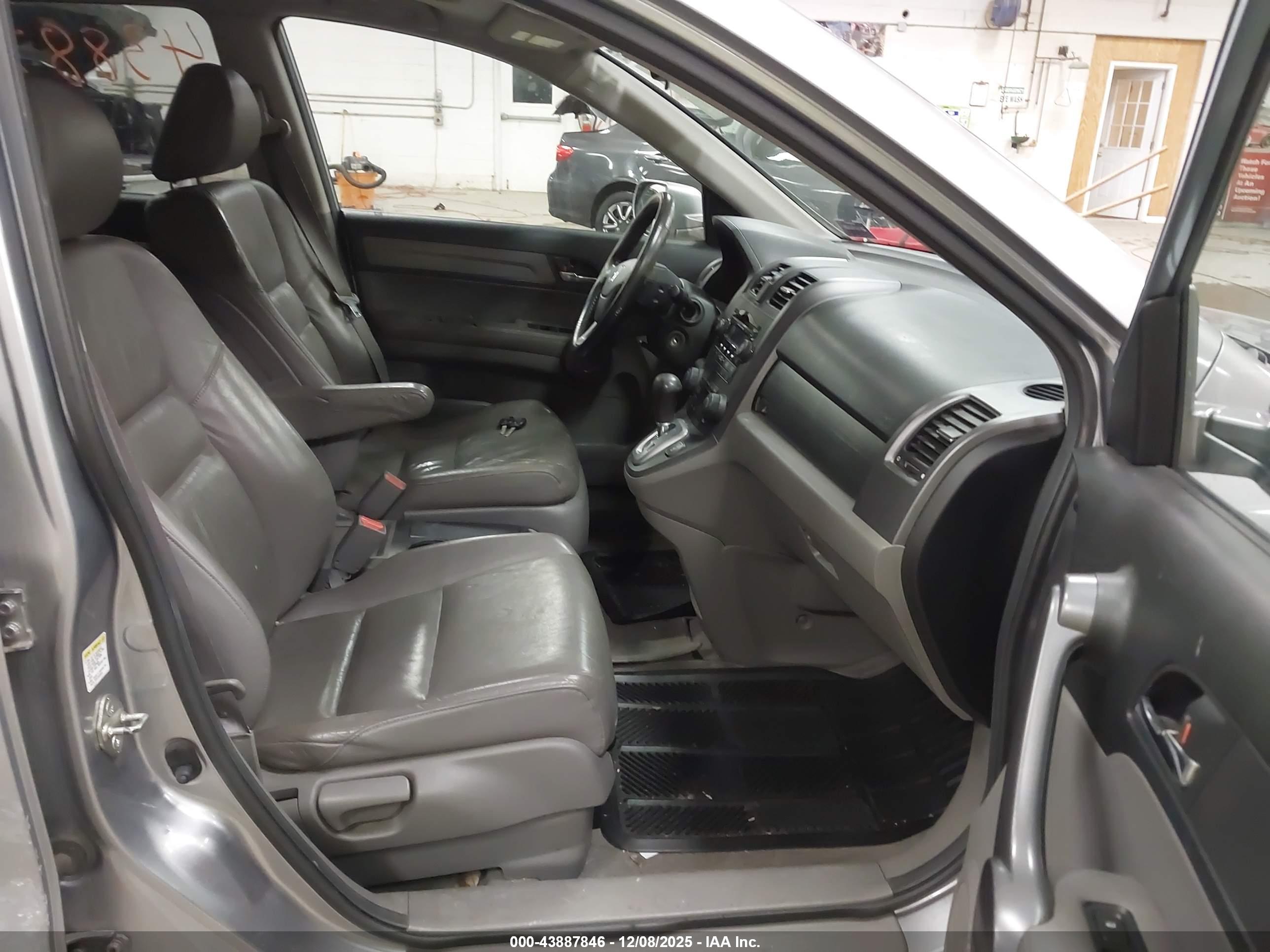 HONDA CR-V image 5