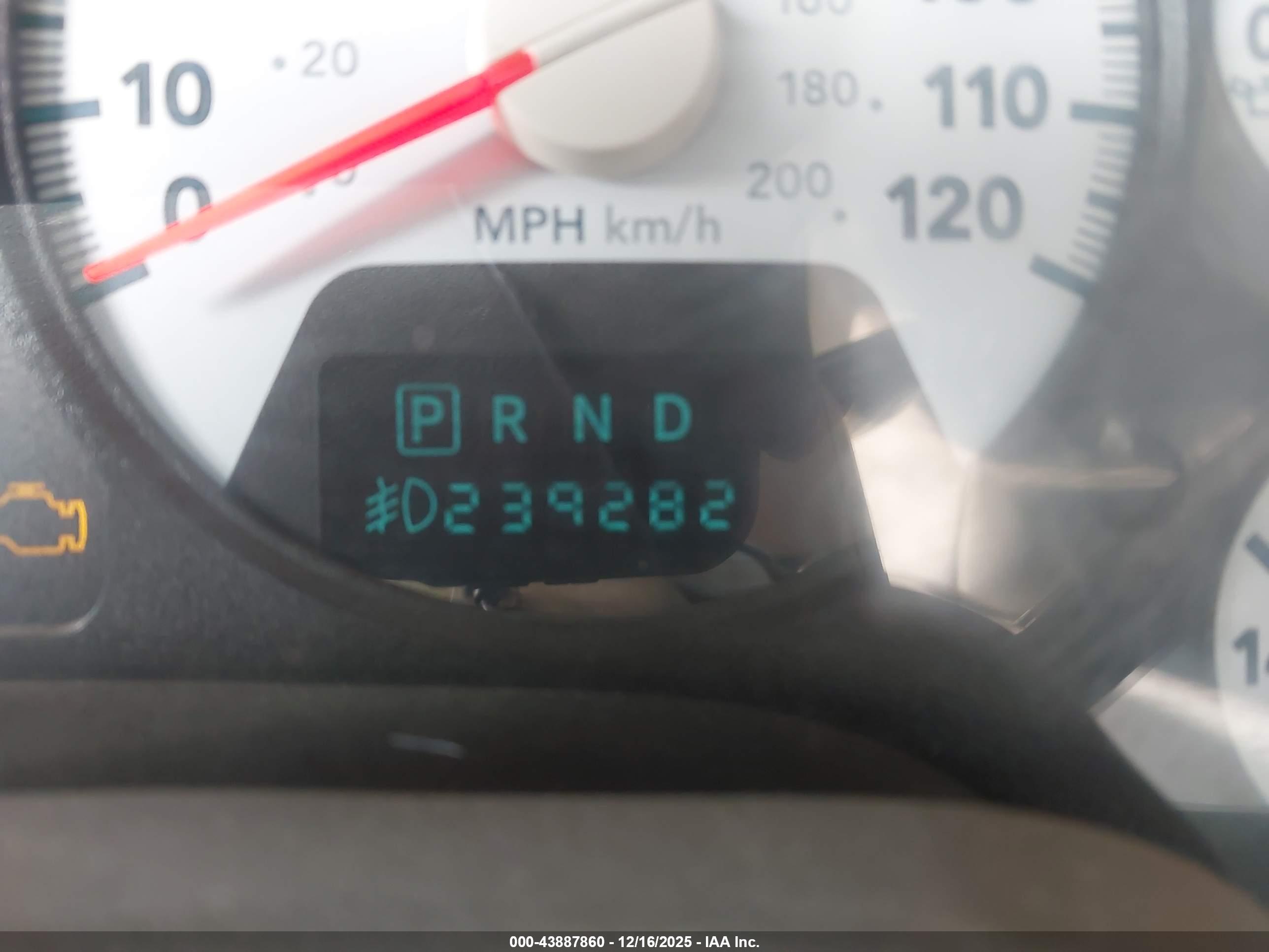 DODGE RAM image 6