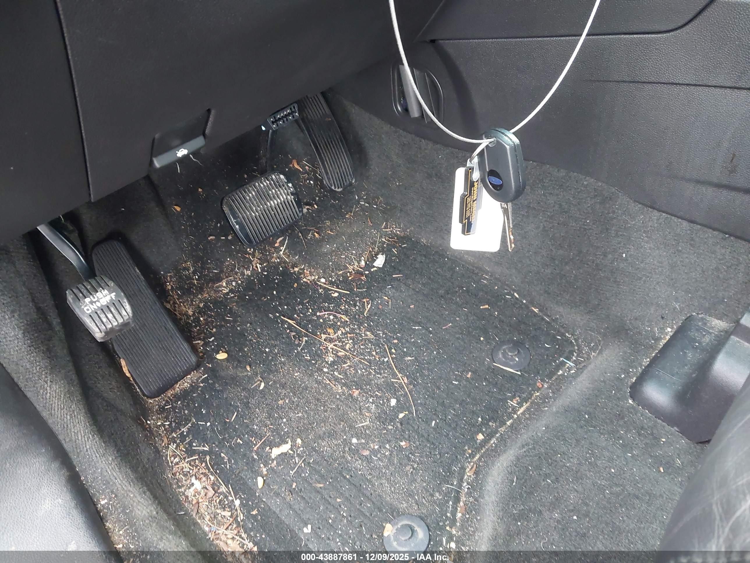 FORD EXPLORER image 11