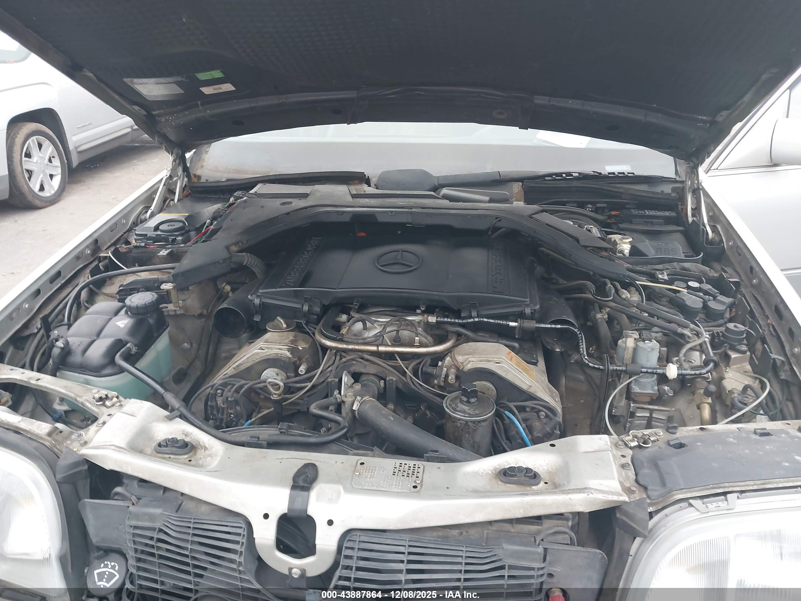 MERCEDES-BENZ 400 image 10