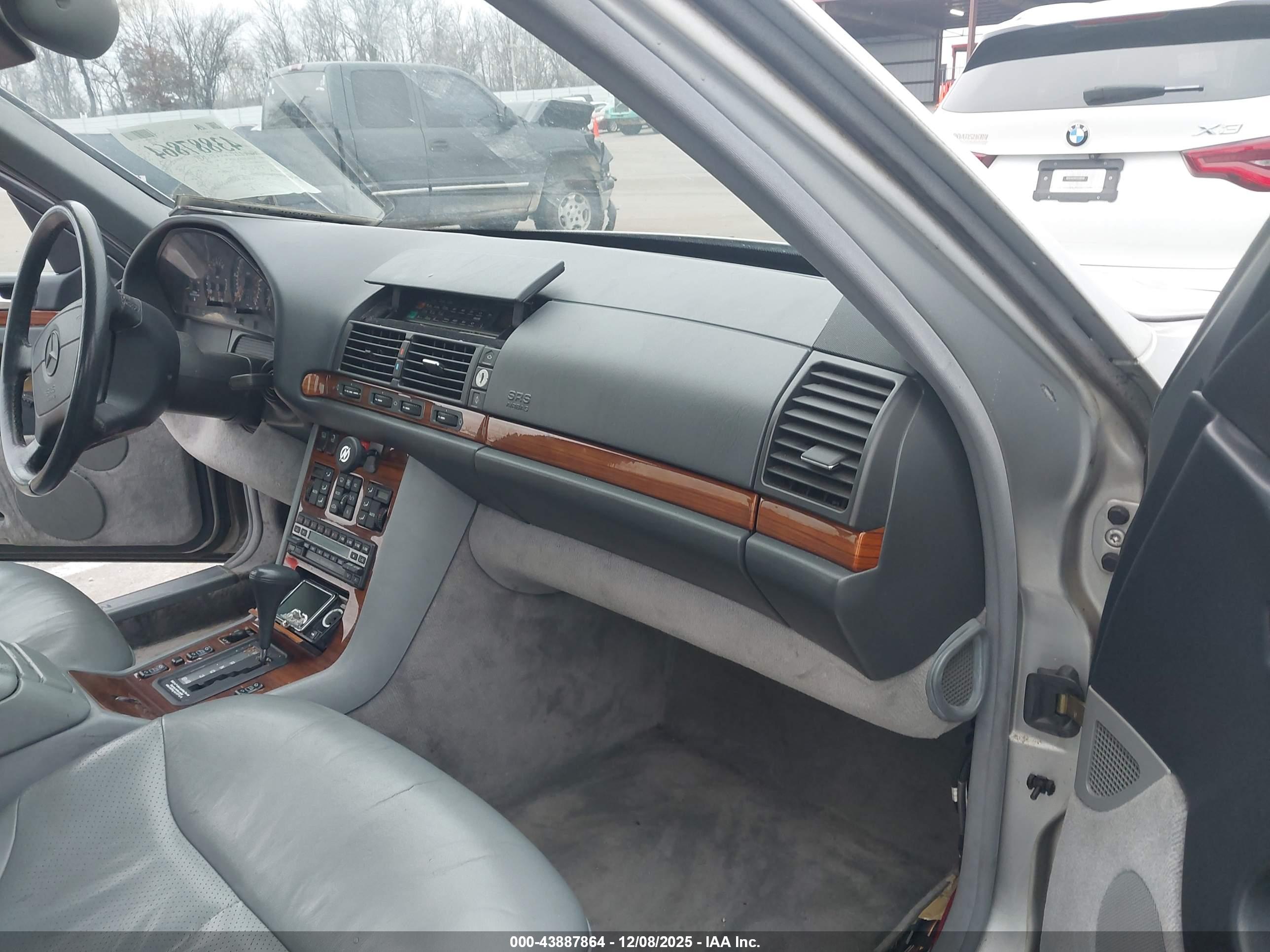 MERCEDES-BENZ 400 image 5