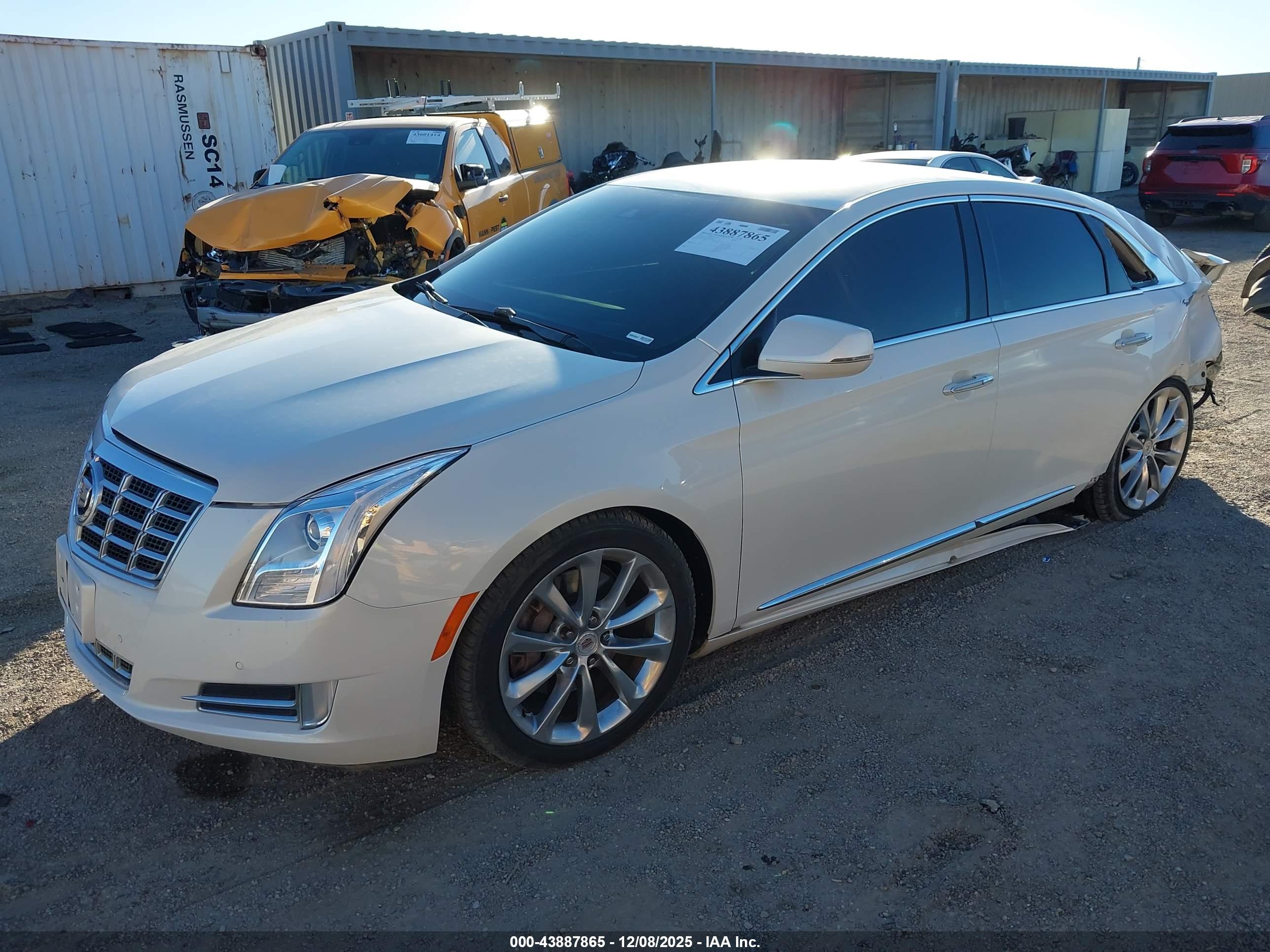 CADILLAC XTS image 2