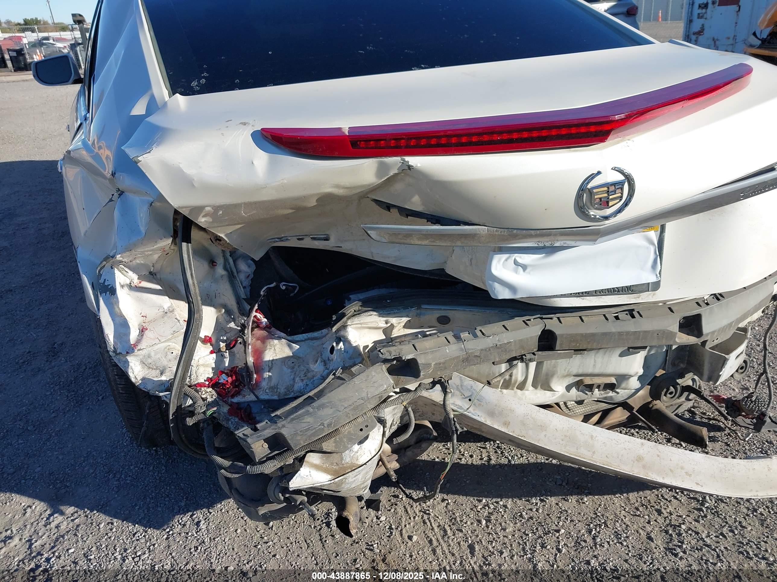 CADILLAC XTS image 6
