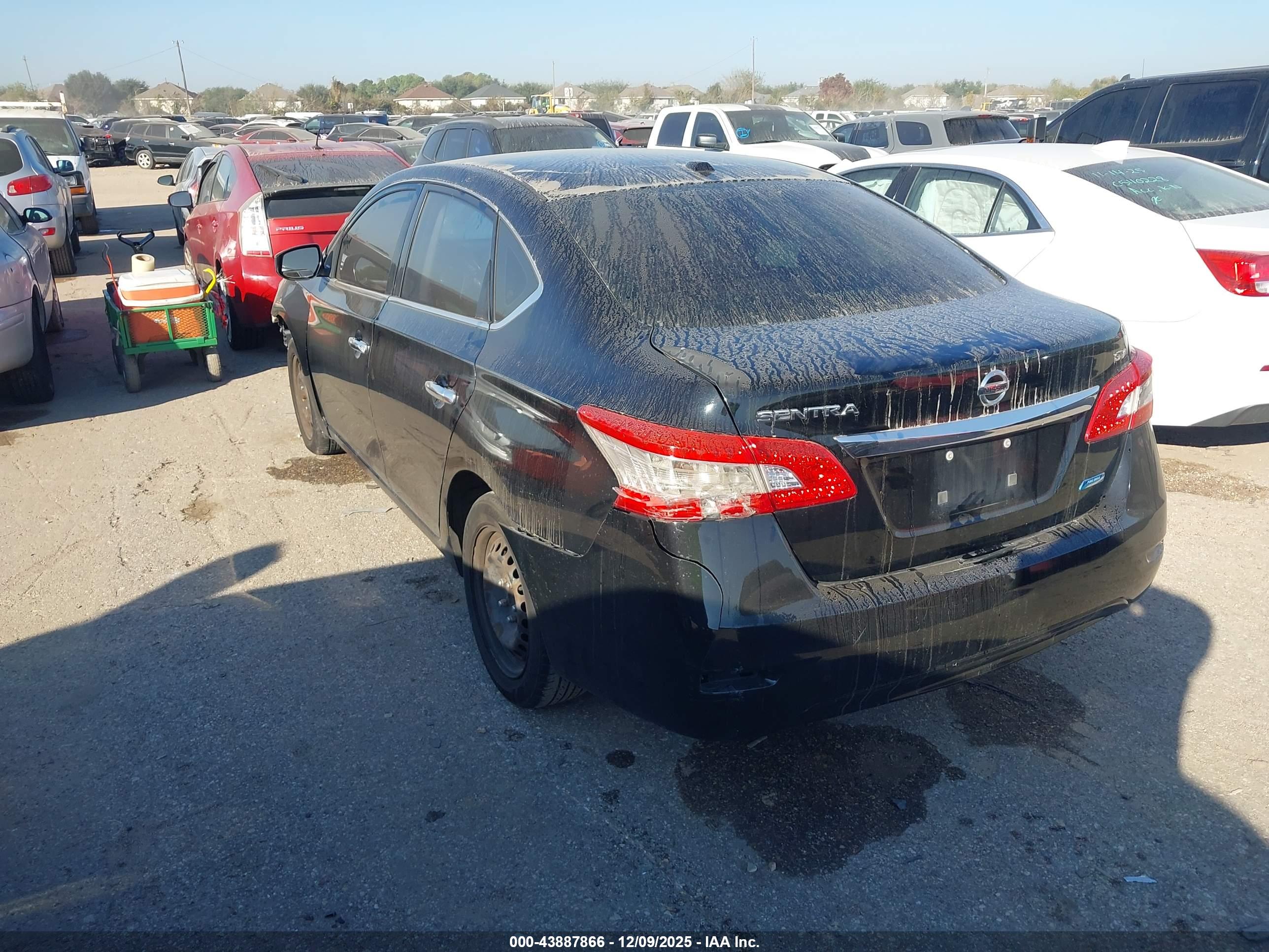 NISSAN SENTRA image 3