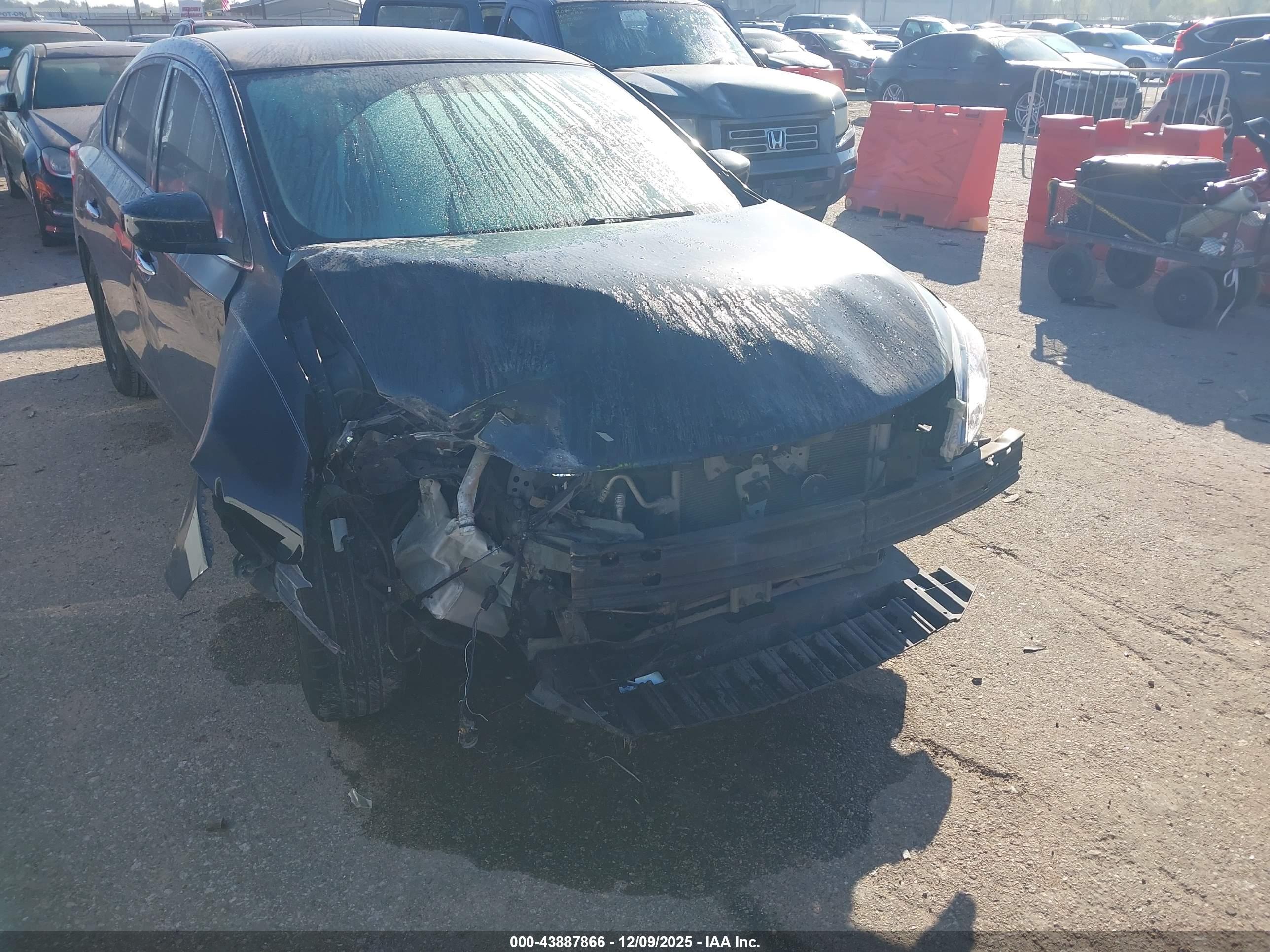 NISSAN SENTRA image 6