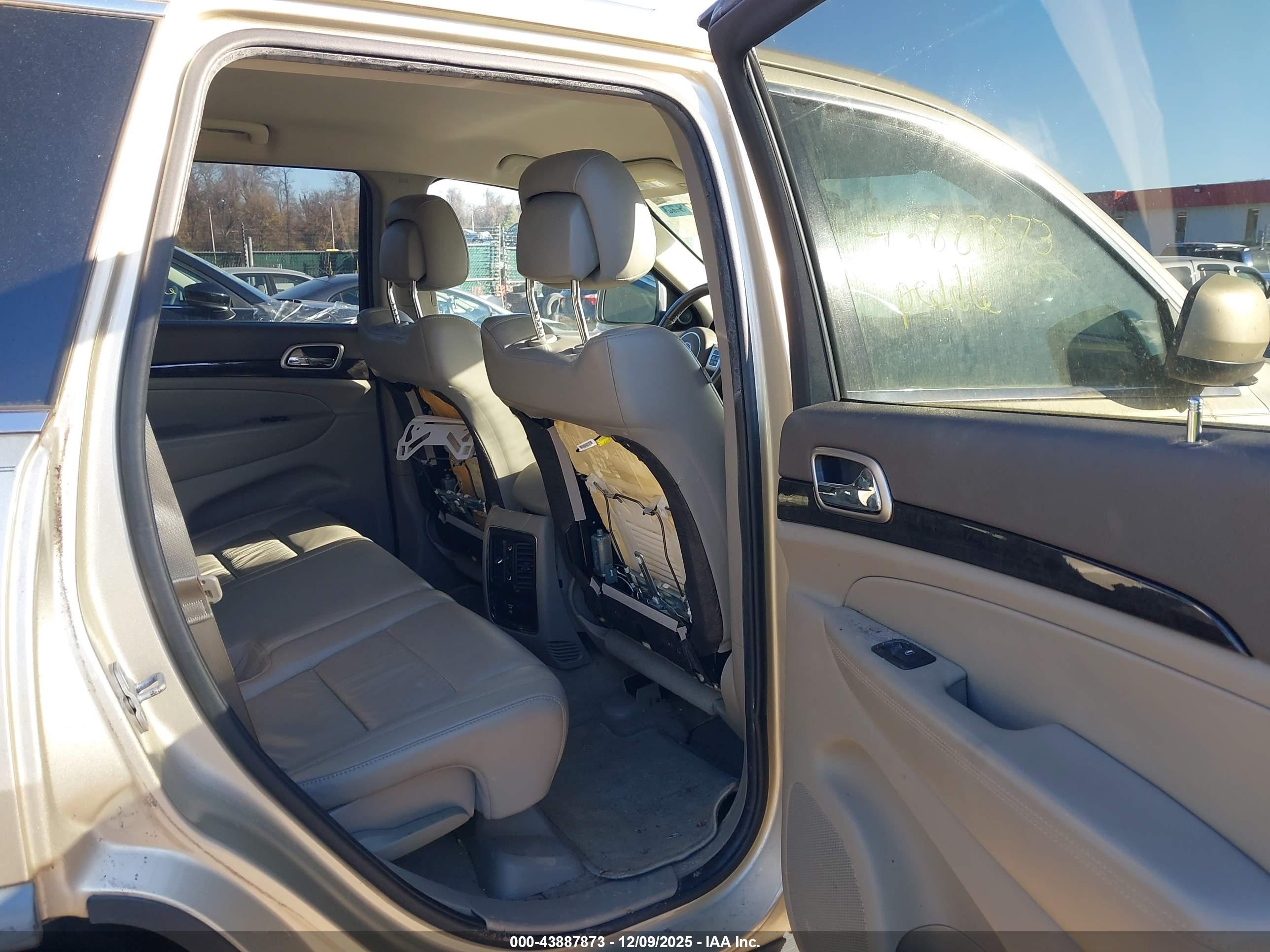 JEEP GRAND image 8