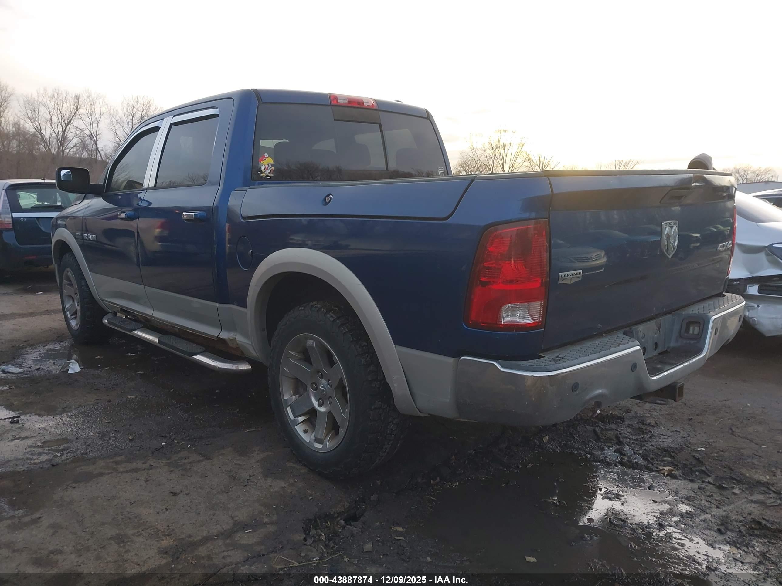 DODGE RAM image 3