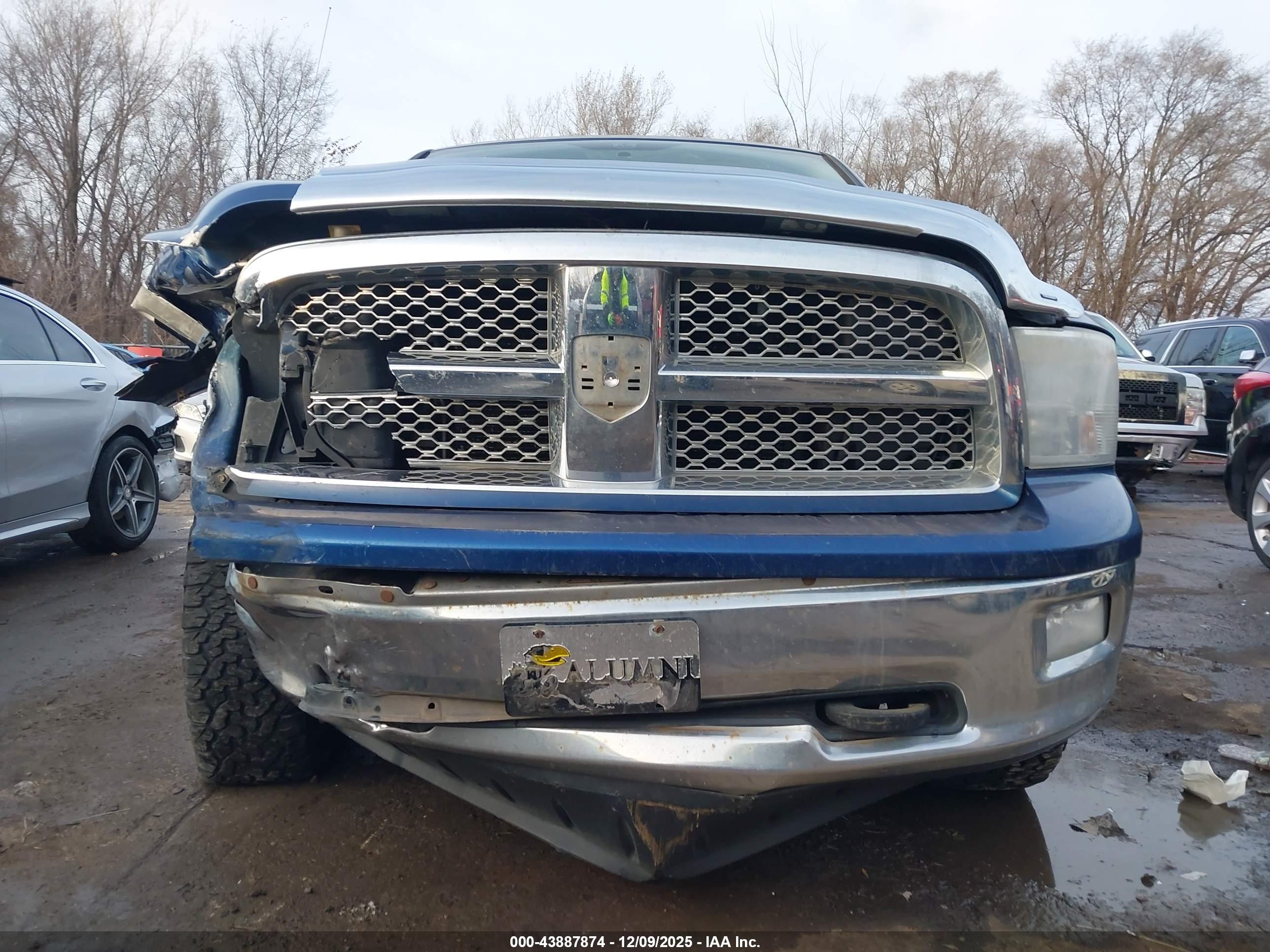 DODGE RAM image 6