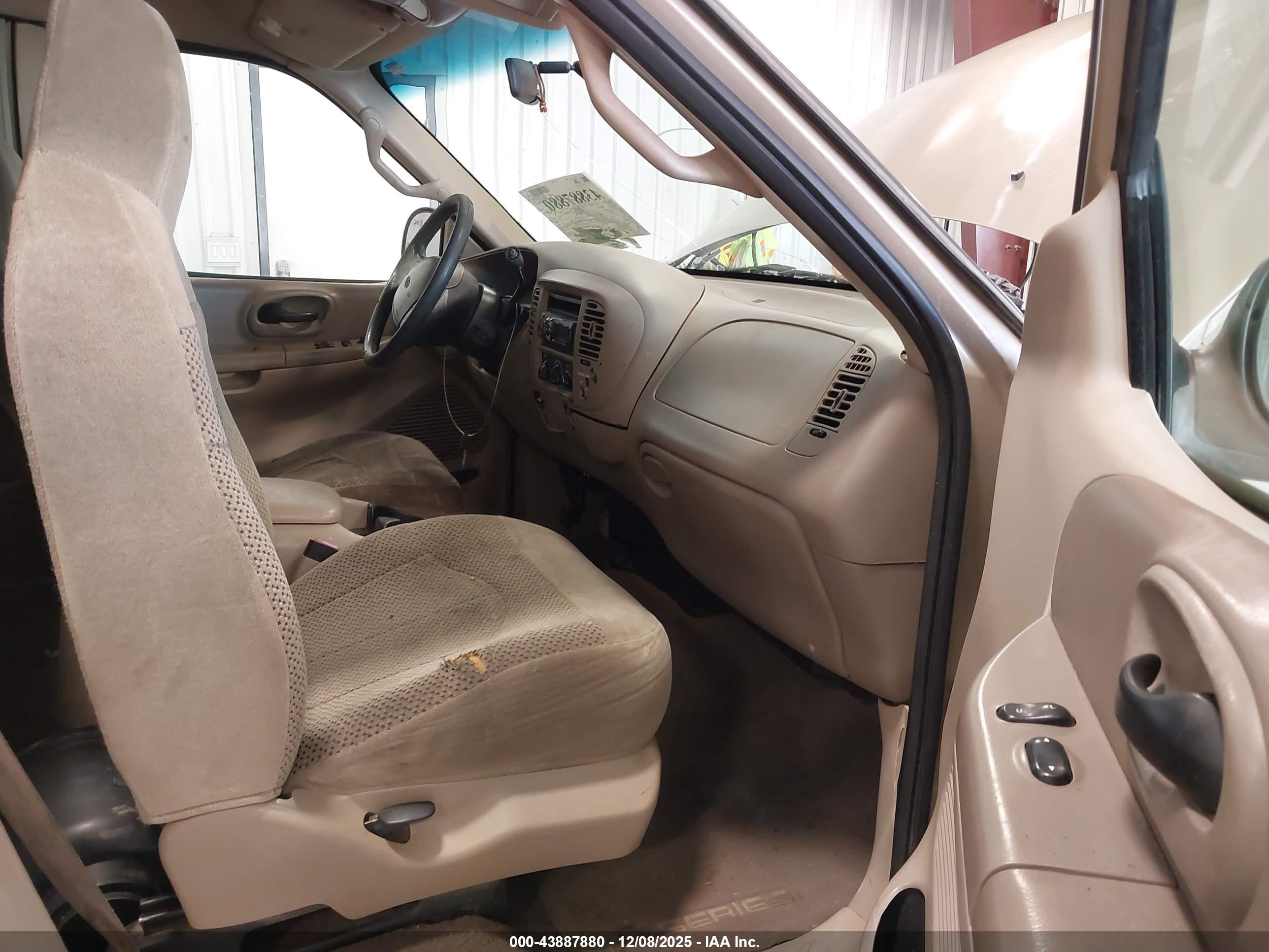 FORD F-150 image 5