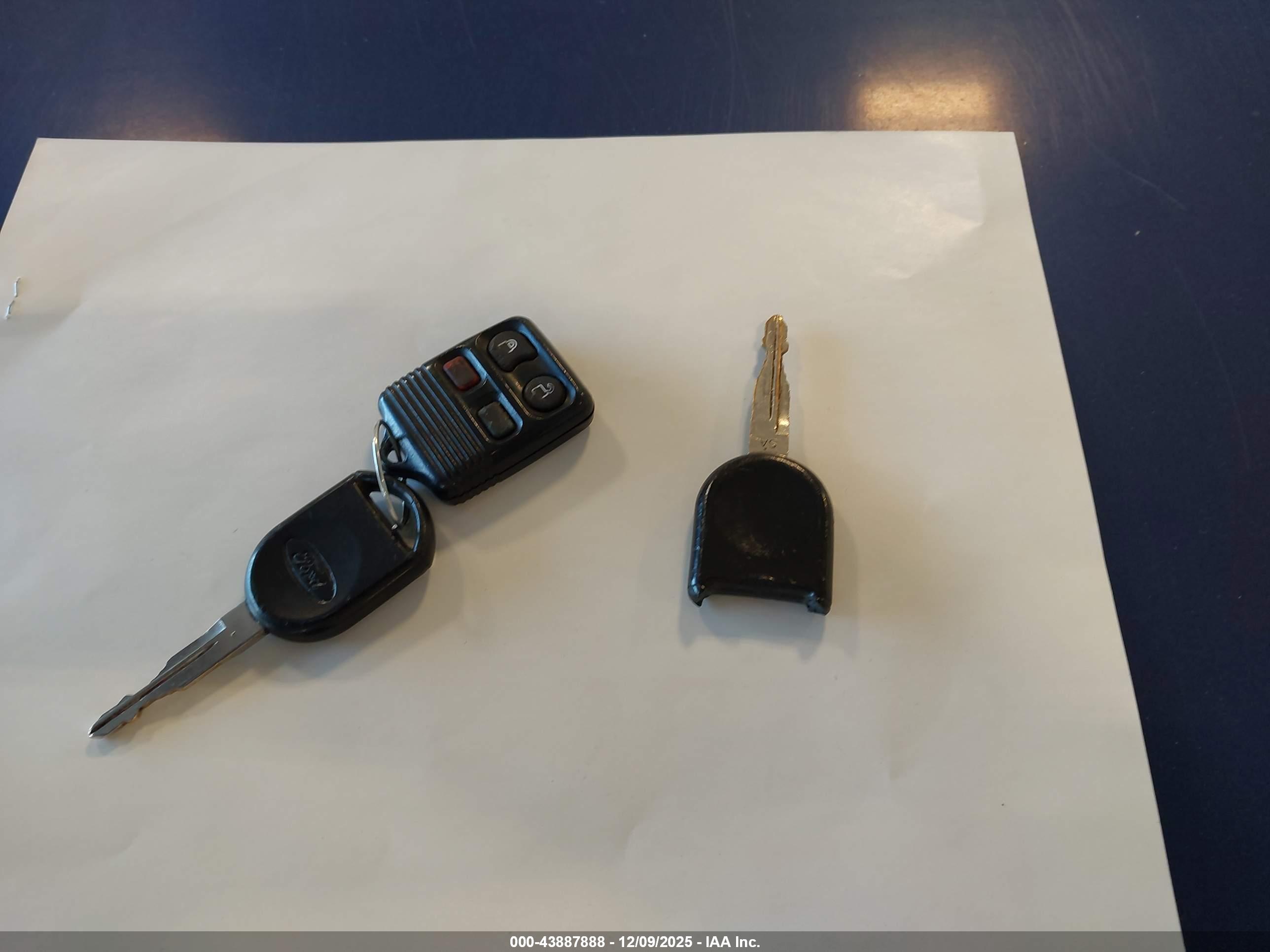 FORD FOCUS image 11