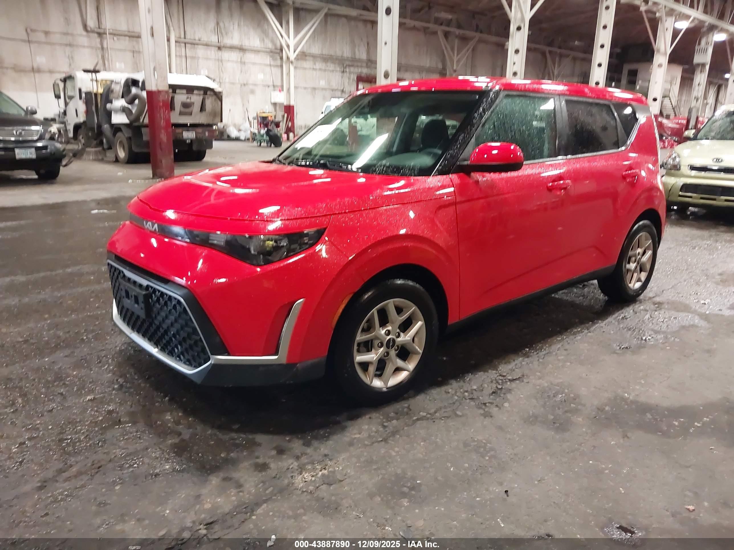 KIA SOUL image 2