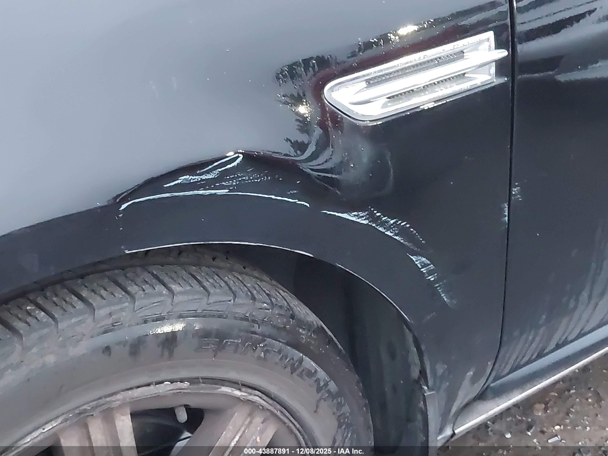 FORD TAURUS image 6