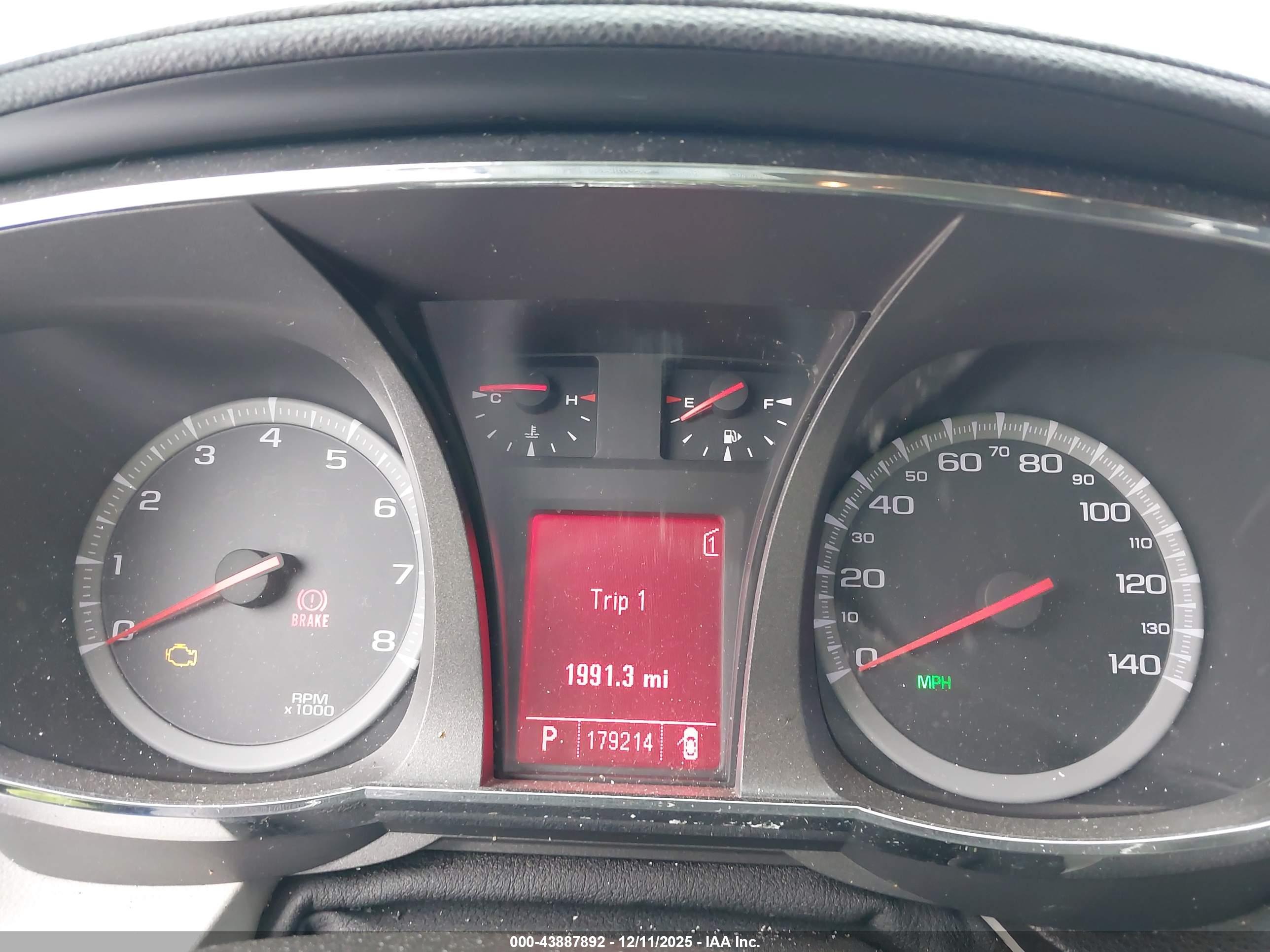 GMC TERRAIN image 7