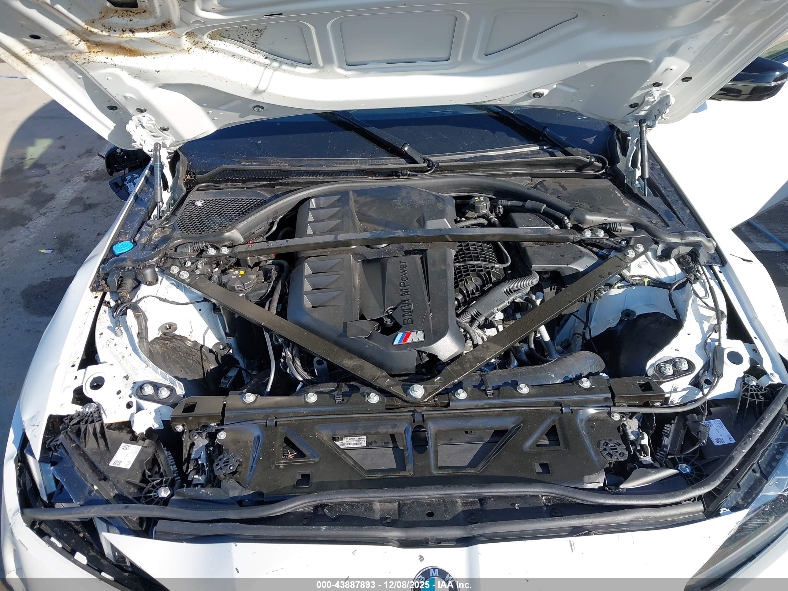BMW M4 image 10