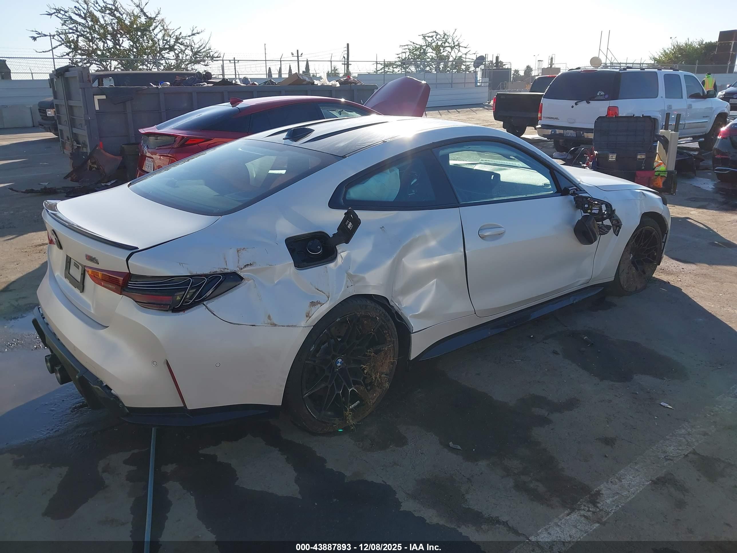 BMW M4 image 4
