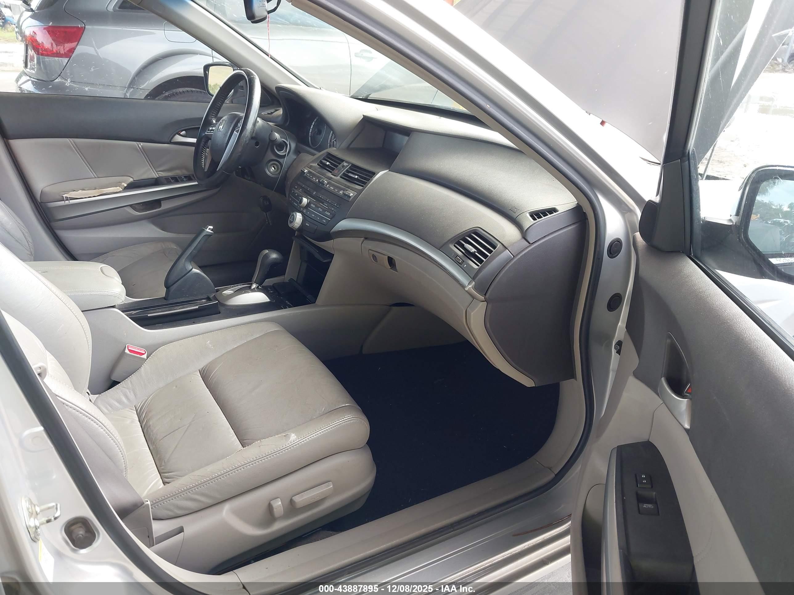 HONDA ACCORD image 5