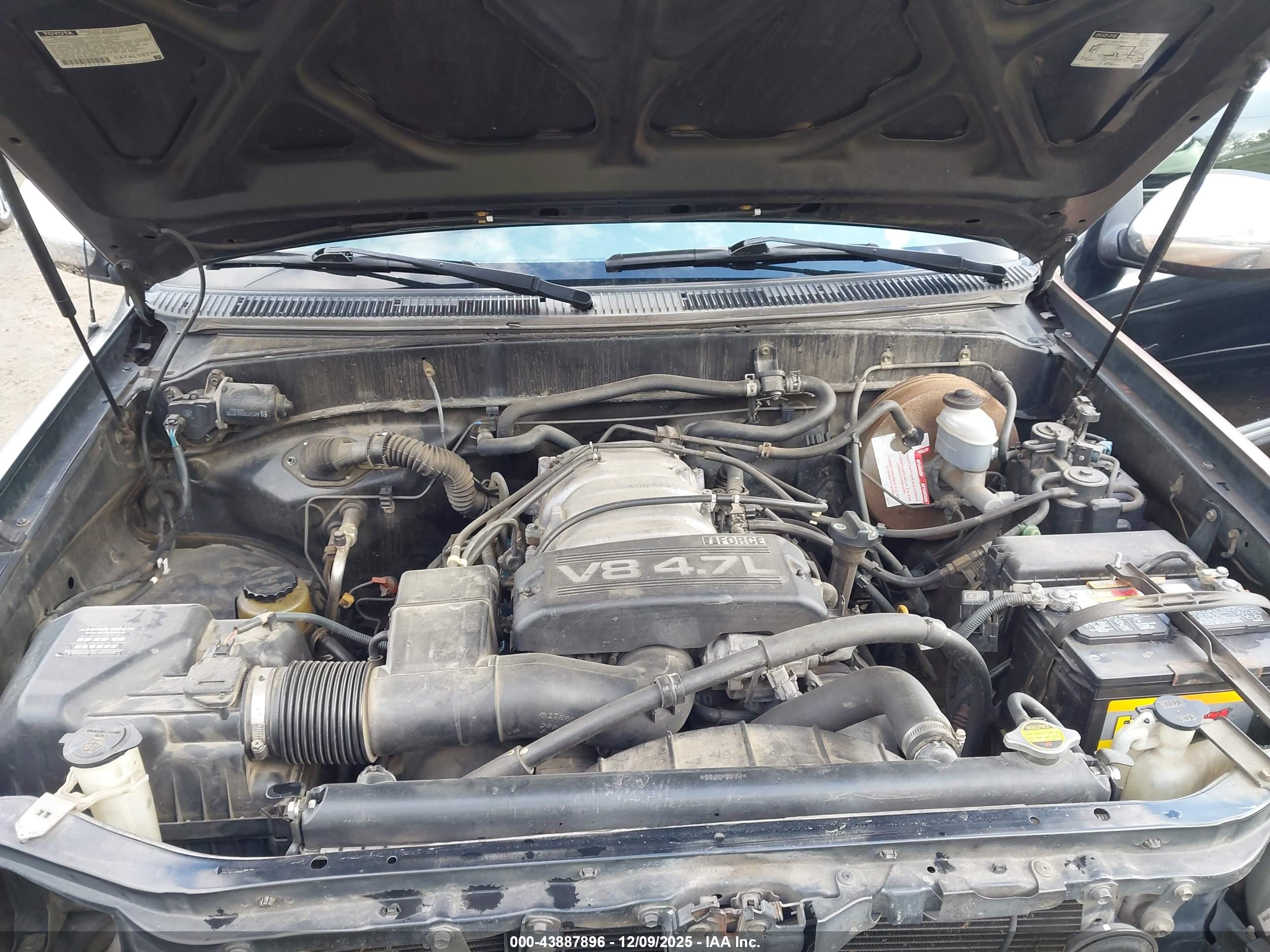 TOYOTA TUNDRA image 10