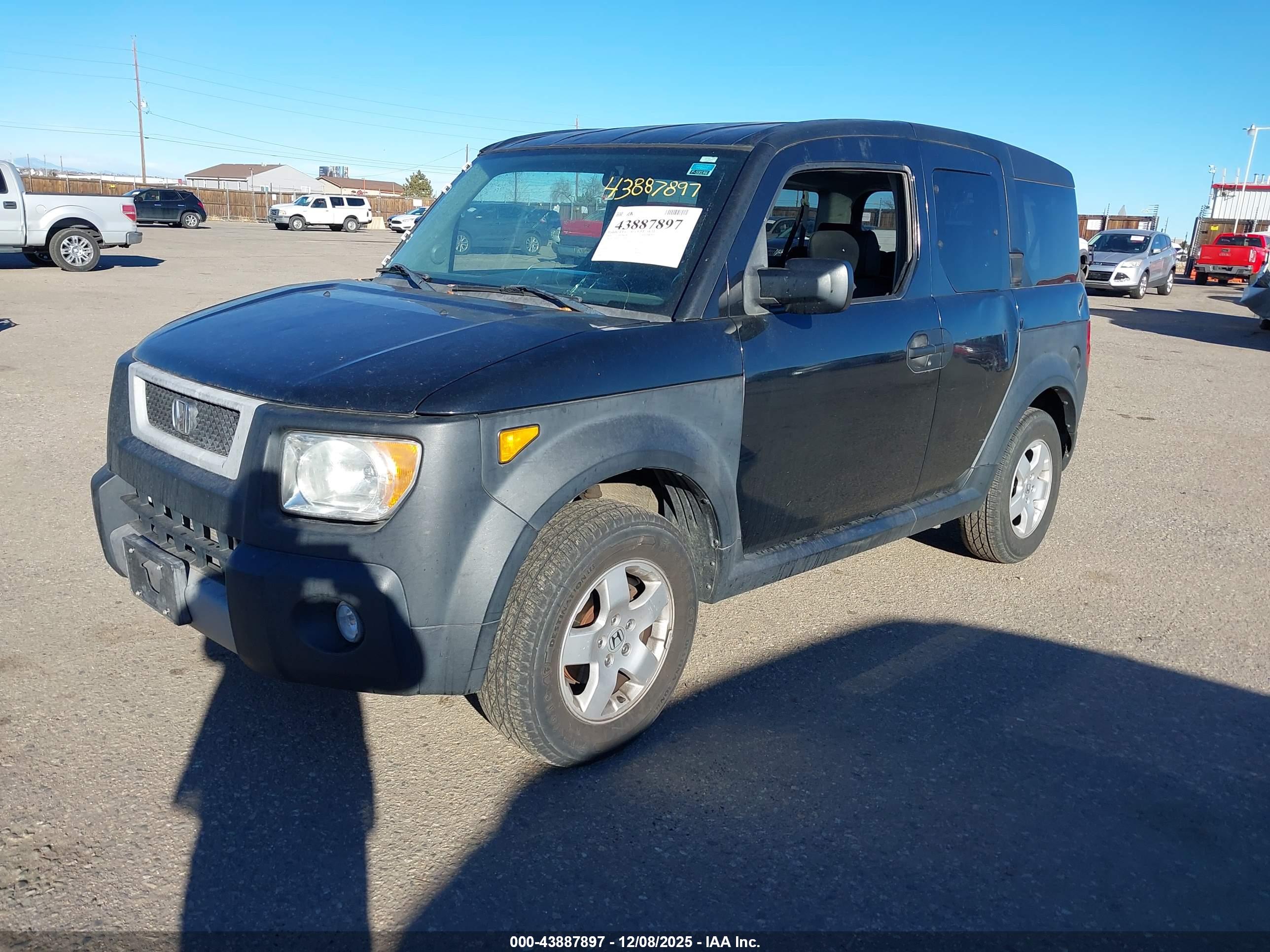 HONDA ELEMENT image 2