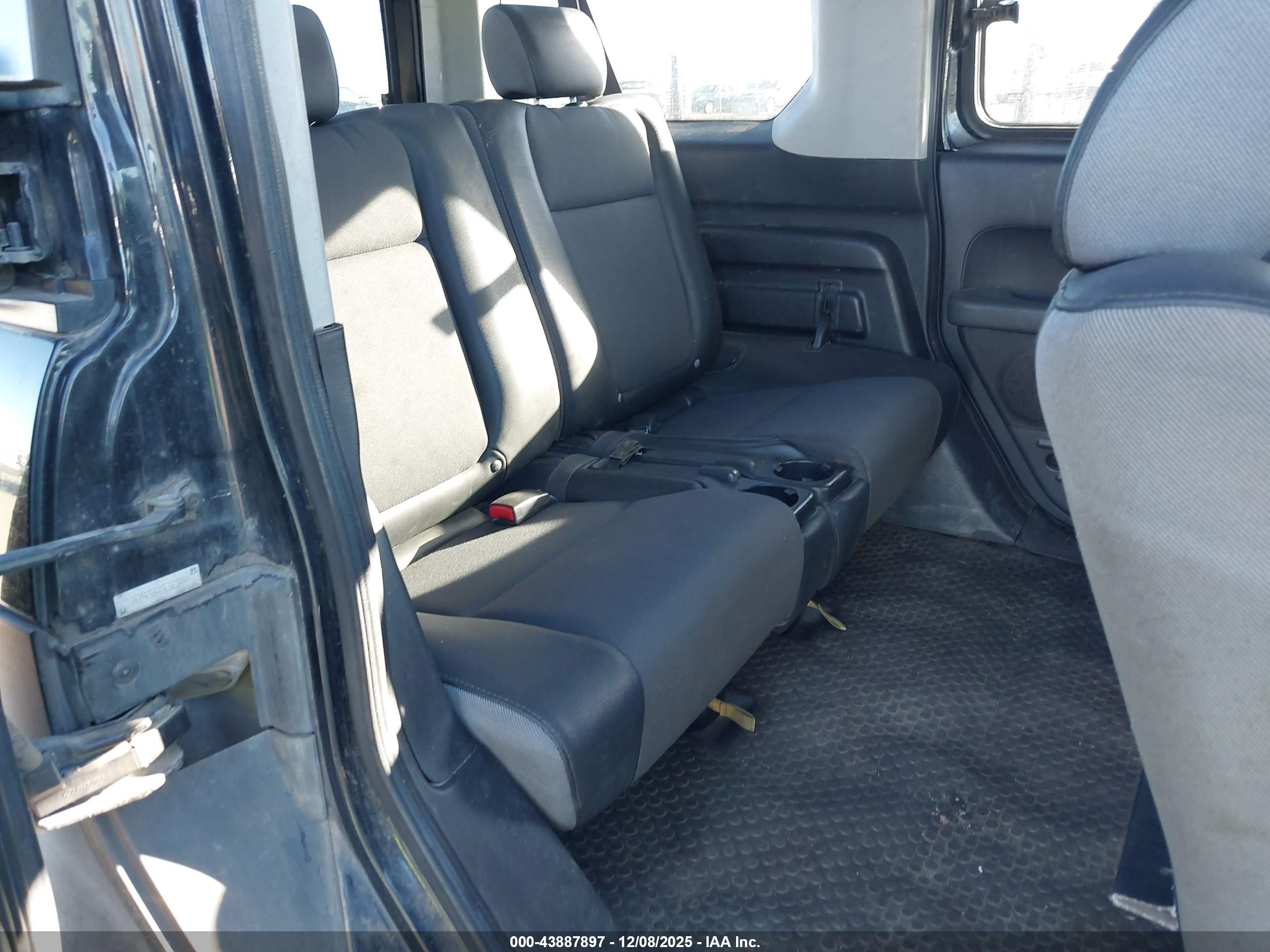 HONDA ELEMENT image 8