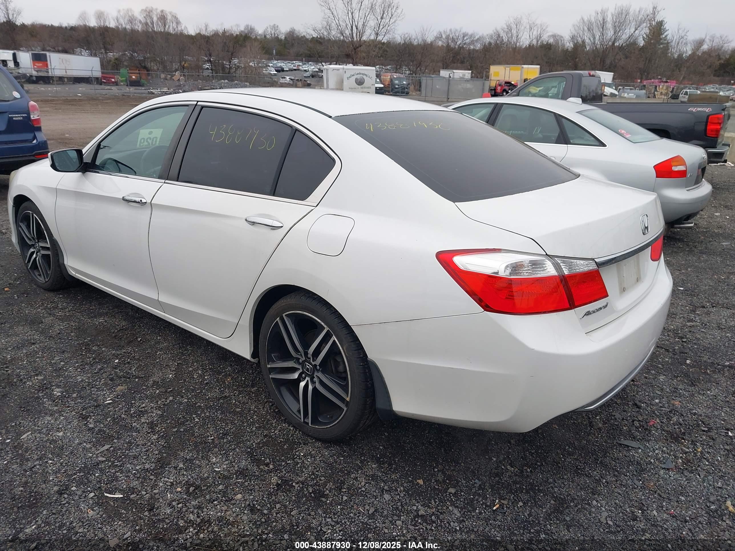 HONDA ACCORD image 3